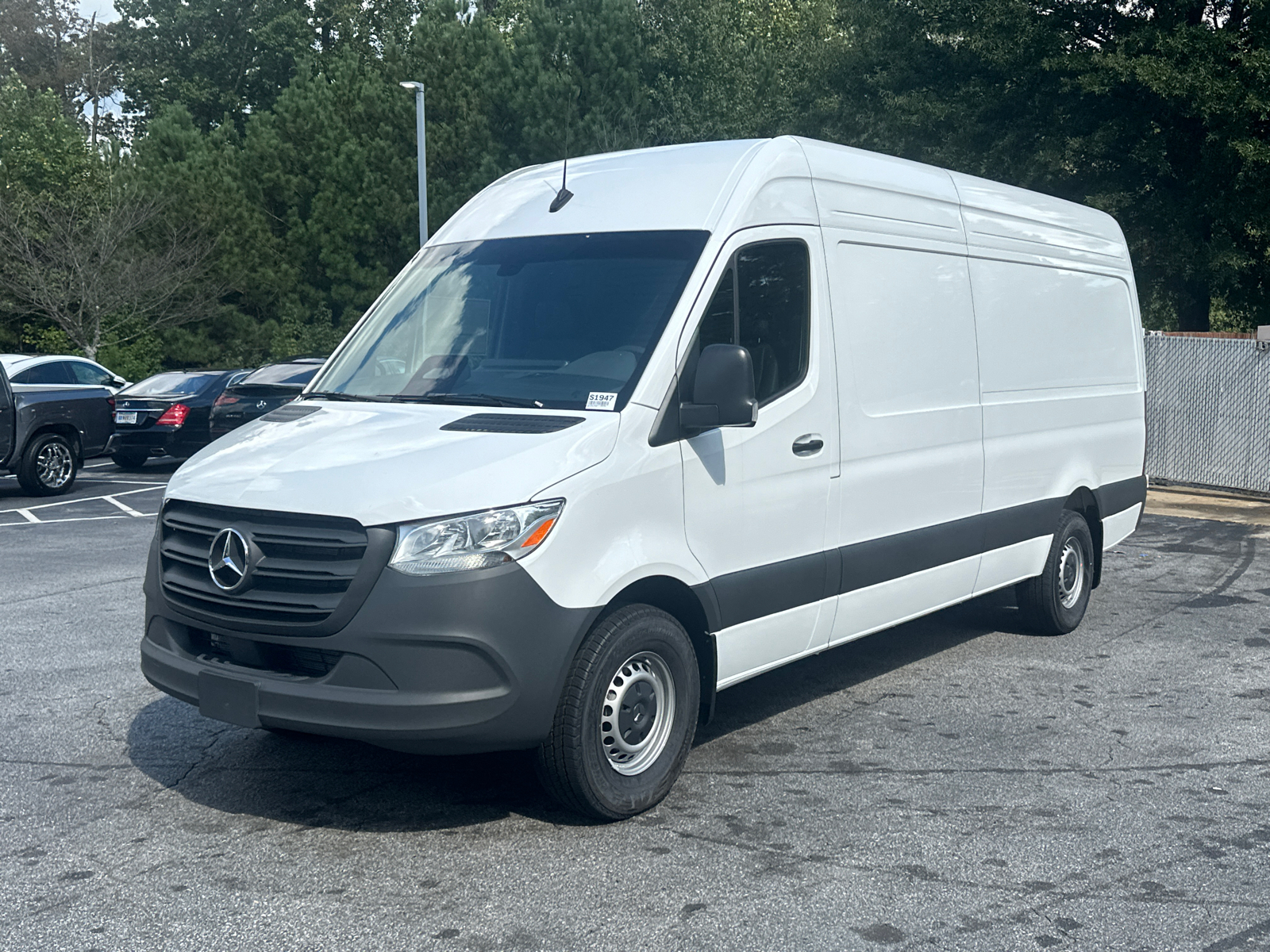 2025 Mercedes-Benz Sprinter 2500 Cargo 170 WB 3