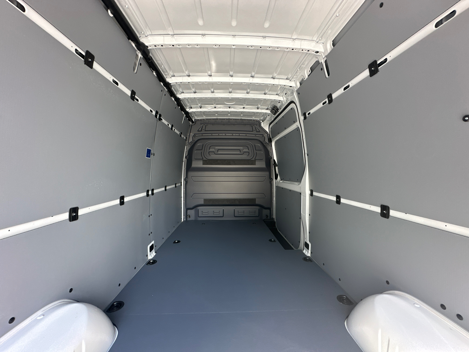 2025 Mercedes-Benz Sprinter 2500 Cargo 170 WB 18