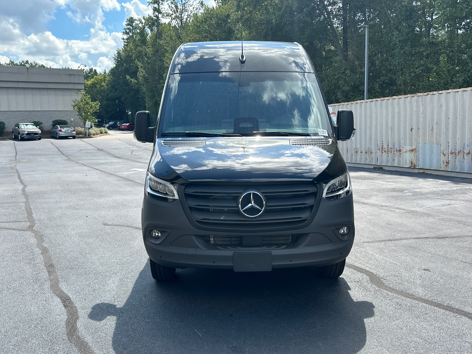 2025 Mercedes-Benz Sprinter 3500 Cargo 170 WB 2