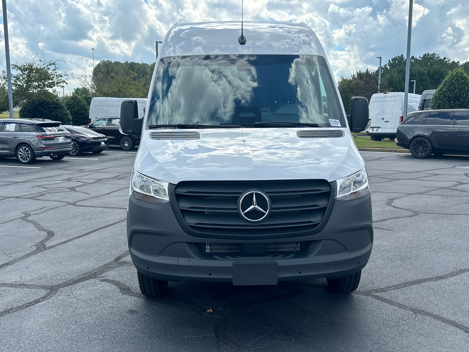 2025 Mercedes-Benz Sprinter 3500 Cargo 170 WB 2