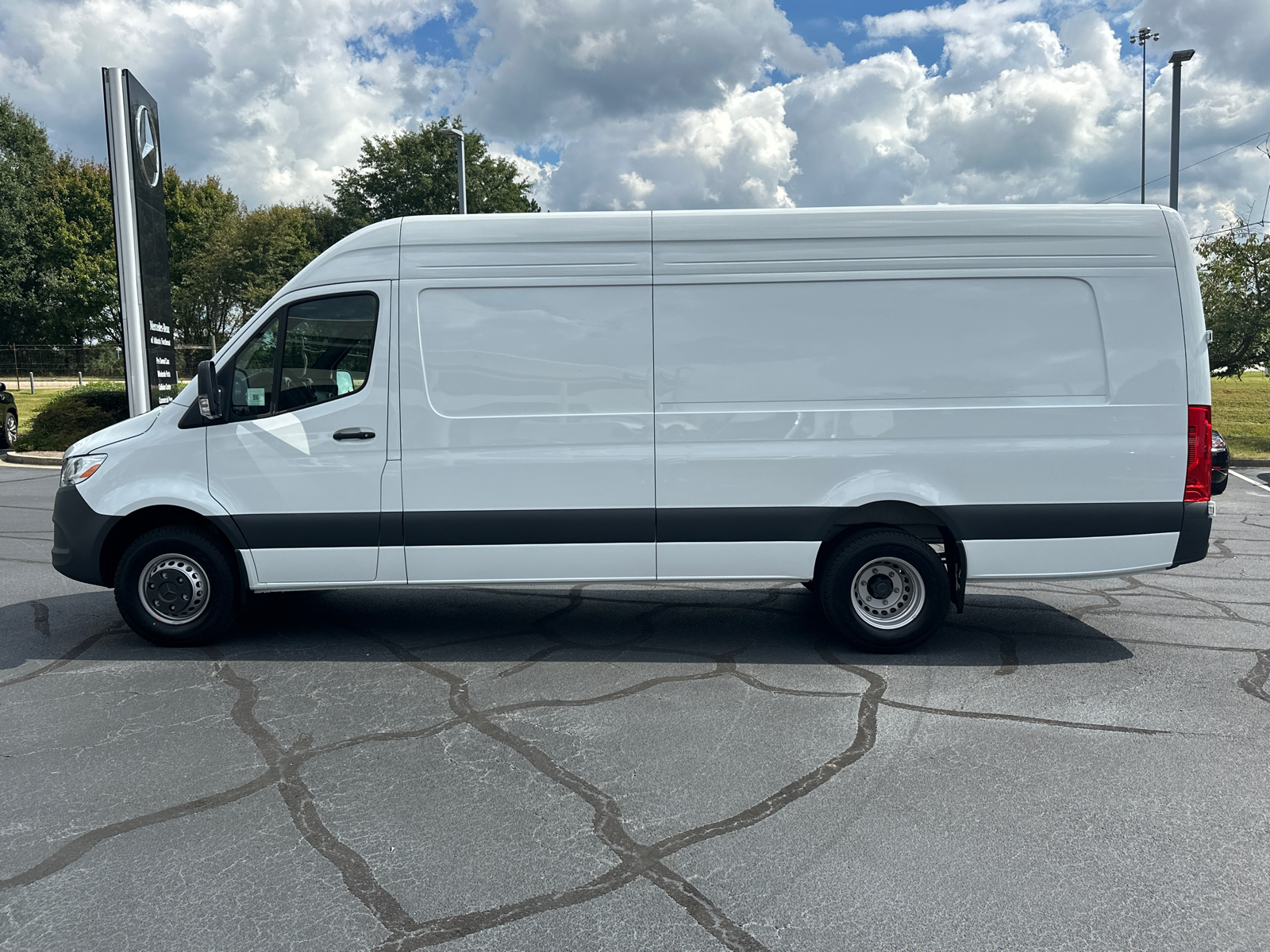 2025 Mercedes-Benz Sprinter 3500 Cargo 170 WB 4