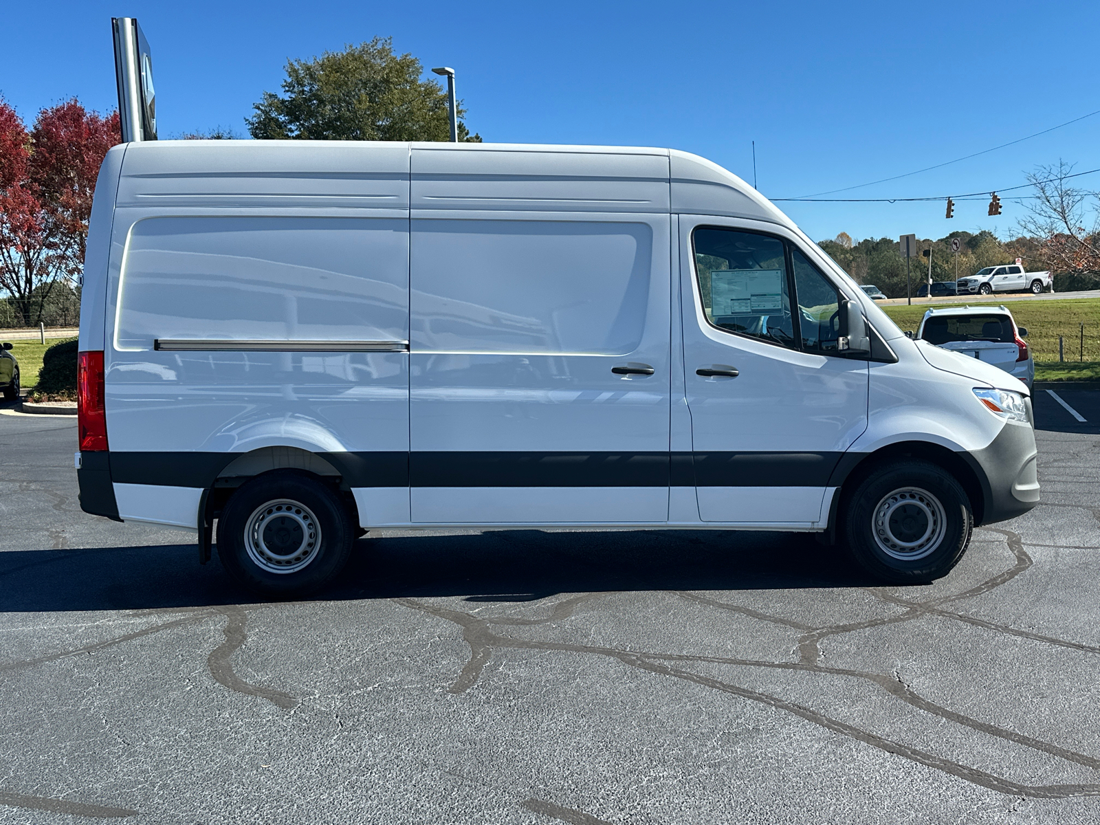 2025 Mercedes-Benz Sprinter 2500 Cargo 144 WB 8