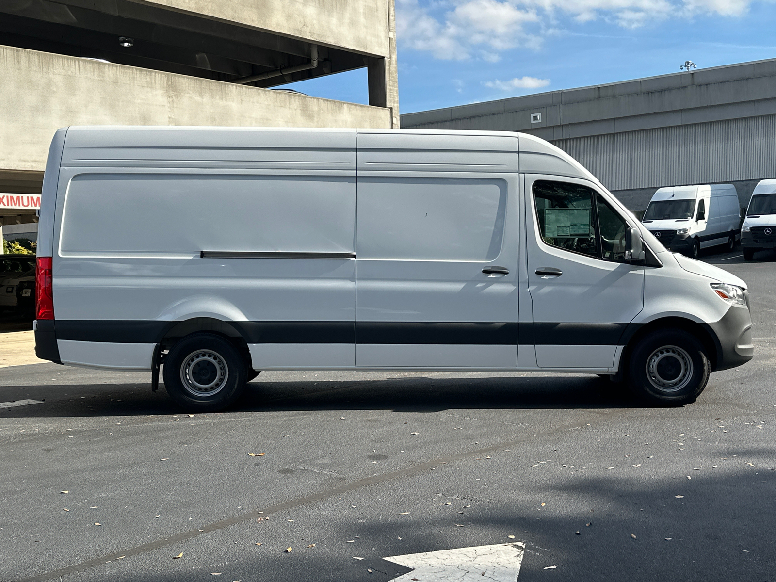 2025 Mercedes-Benz Sprinter 2500 Cargo 170 WB 8