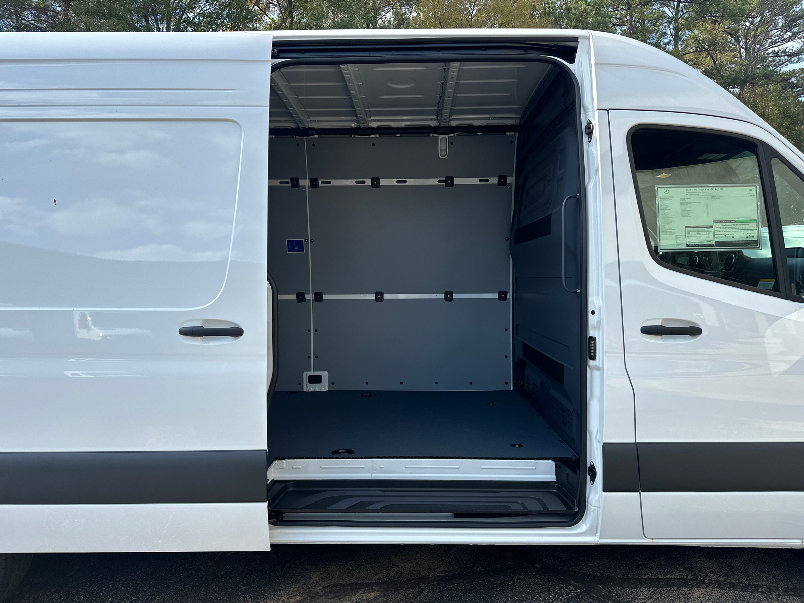 2025 Mercedes-Benz Sprinter 2500 Cargo 170 WB 16