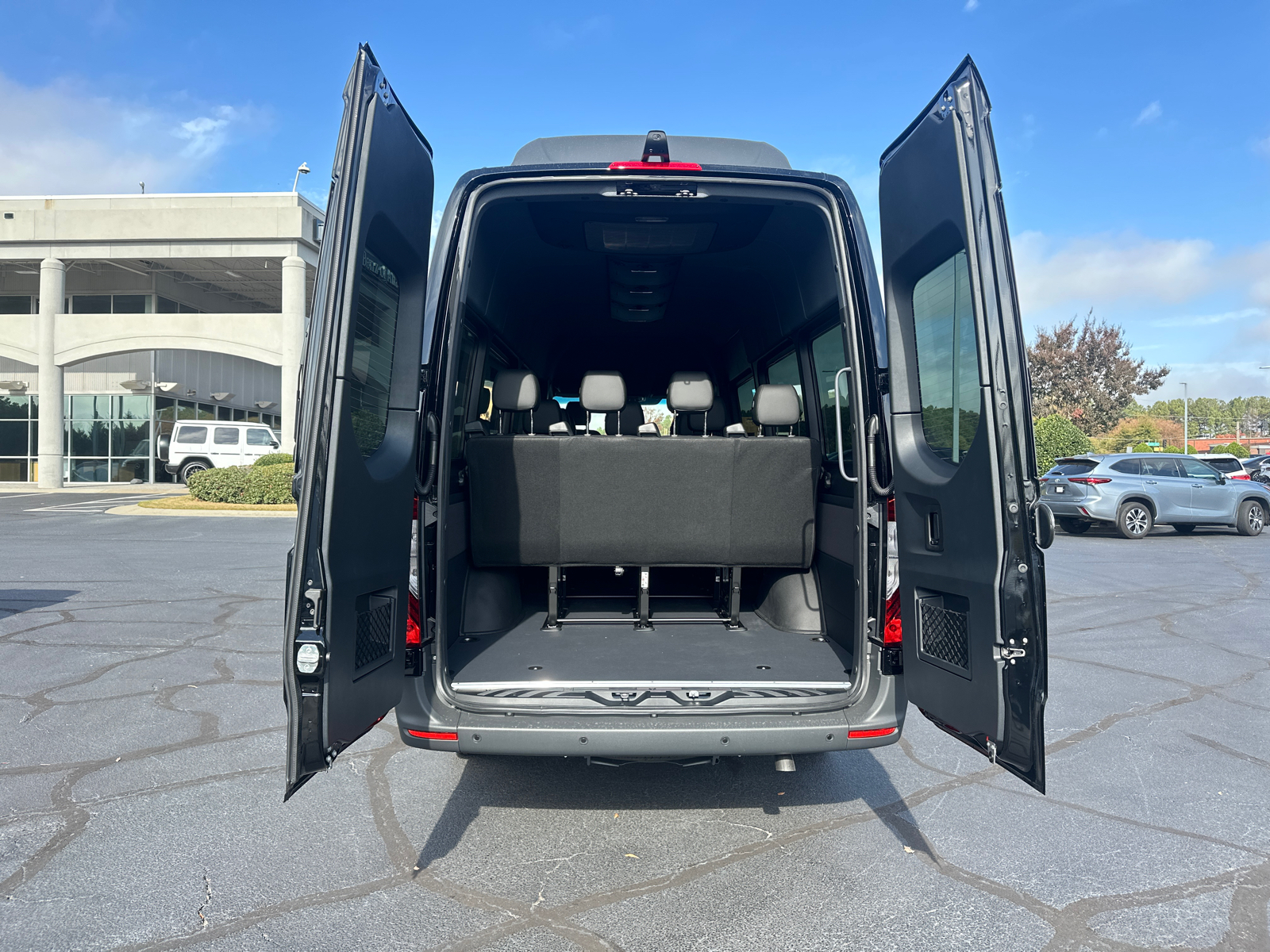 2025 Mercedes-Benz Sprinter 2500 Passenger 170 WB 19