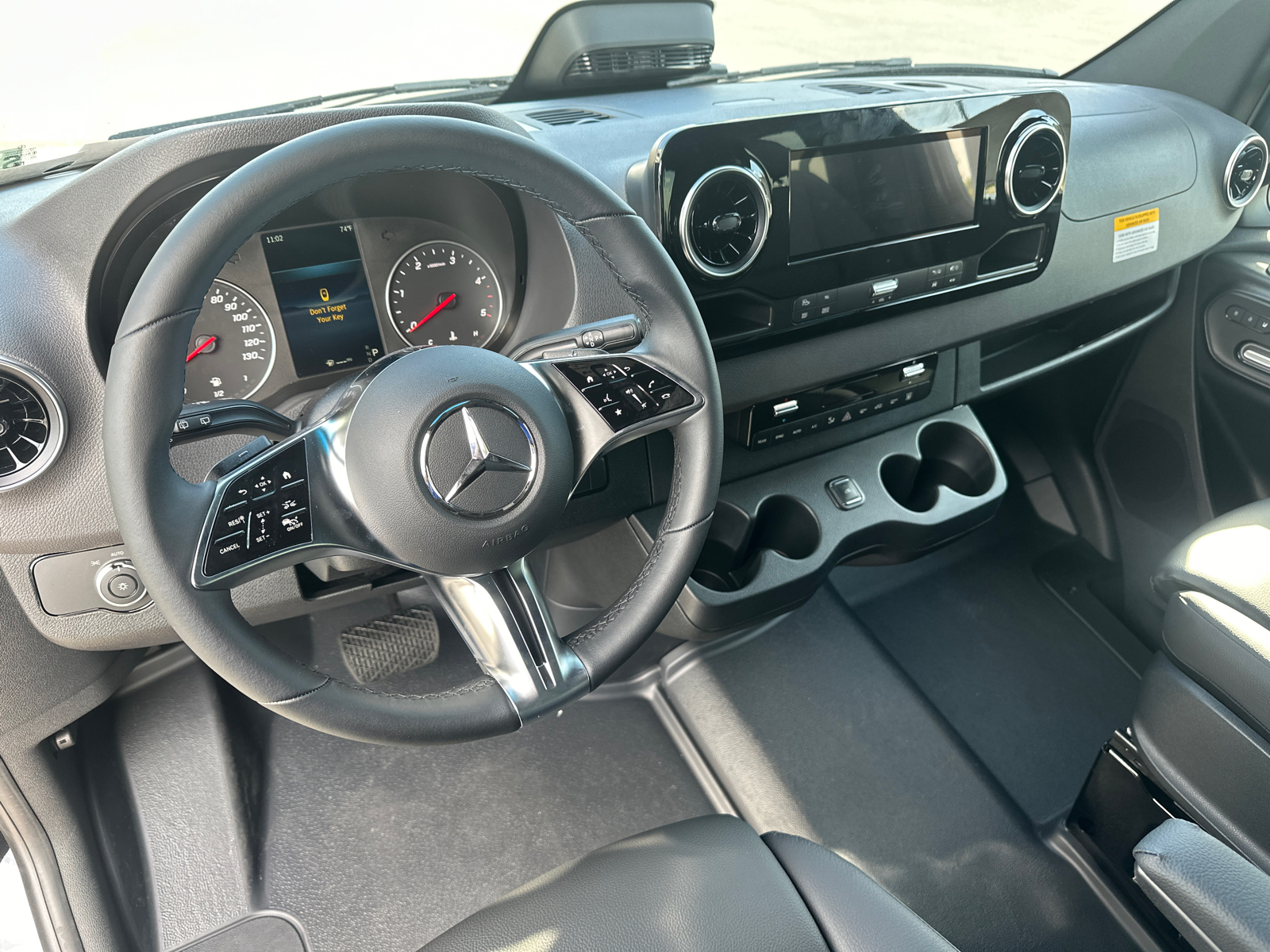 2025 Mercedes-Benz Sprinter 2500 Passenger 170 WB 21