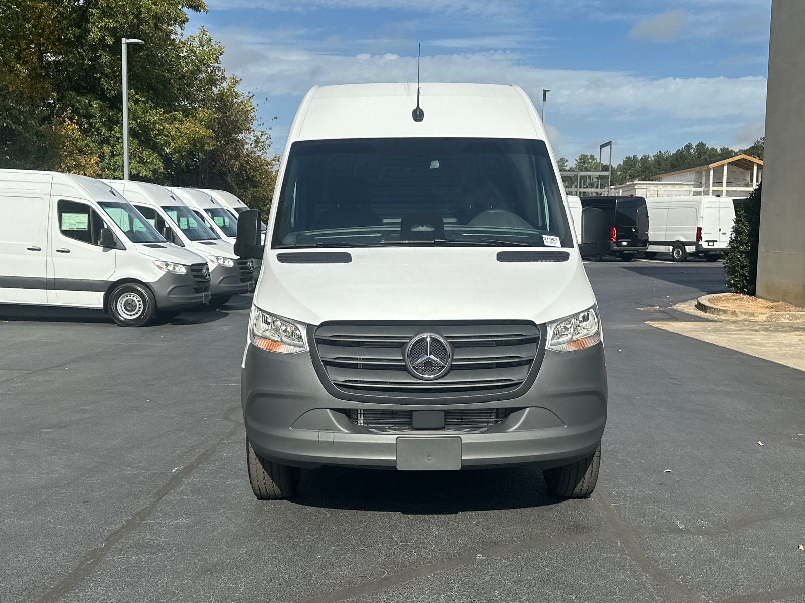 2025 Mercedes-Benz Sprinter 2500 Cargo 170 WB 2