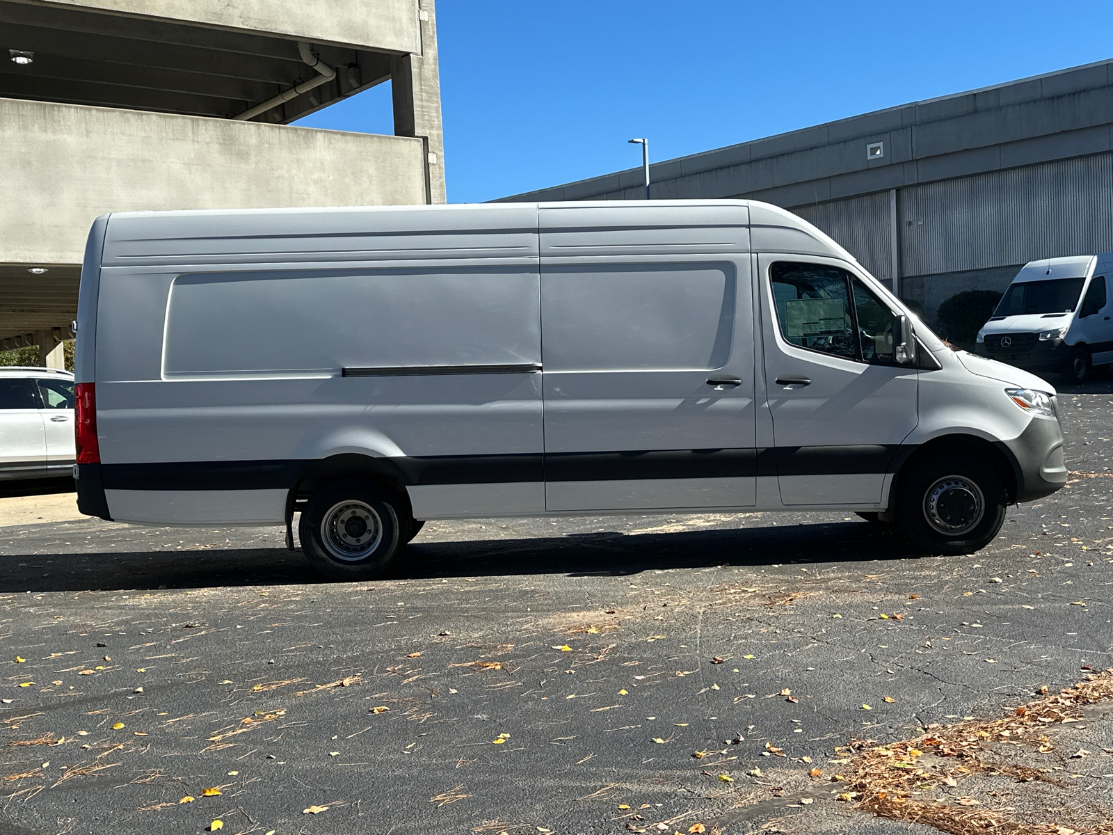 2025 Mercedes-Benz Sprinter 3500 Cargo 170 WB 8