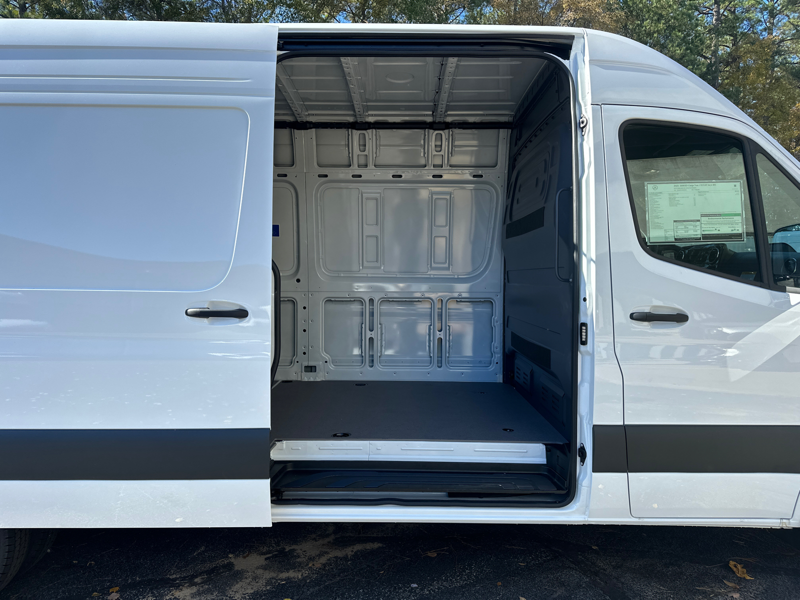 2025 Mercedes-Benz Sprinter 3500 Cargo 170 WB 16