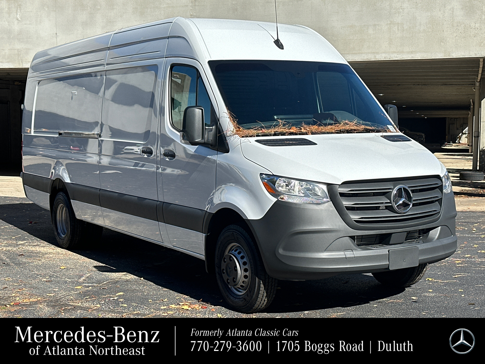 2025 Mercedes-Benz Sprinter 3500 Cargo 170 WB 1