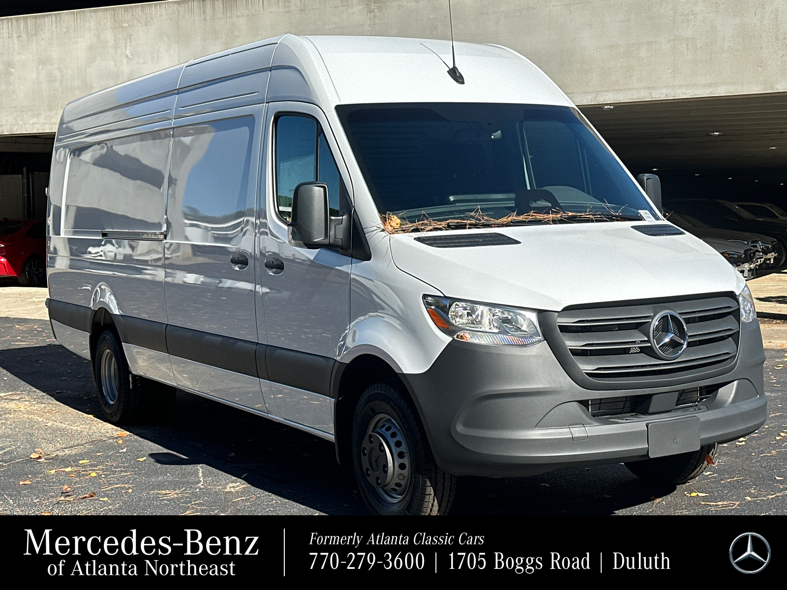 2025 Mercedes-Benz Sprinter 3500 Cargo 170 WB 1