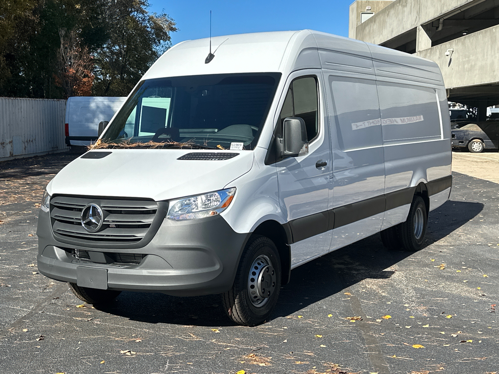 2025 Mercedes-Benz Sprinter 3500 Cargo 170 WB 3