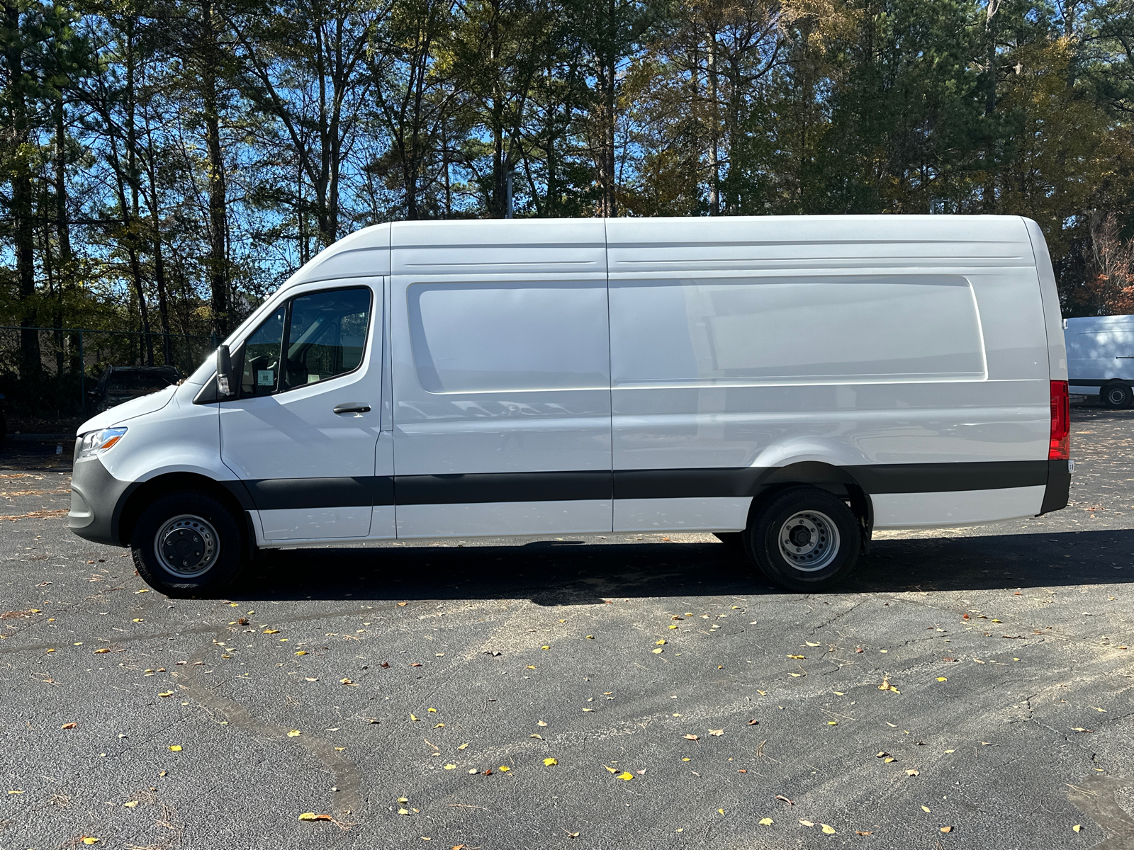 2025 Mercedes-Benz Sprinter 3500 Cargo 170 WB 4