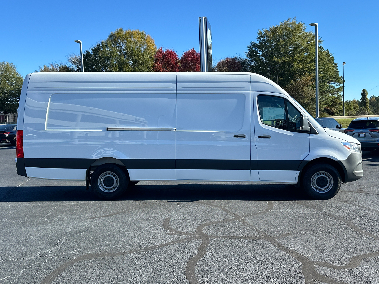 2025 Mercedes-Benz Sprinter 2500 Cargo 170 WB 8