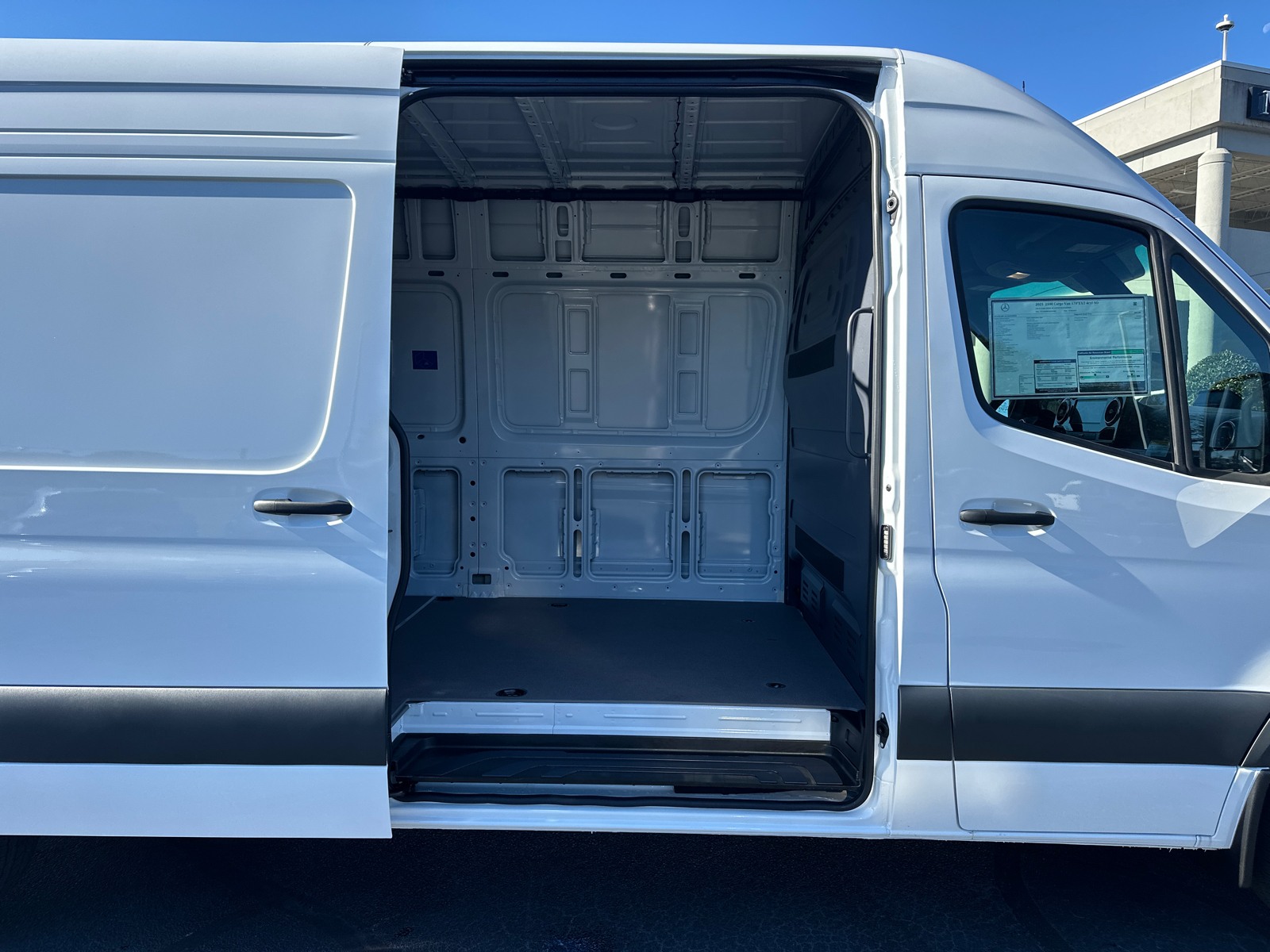 2025 Mercedes-Benz Sprinter 2500 Cargo 170 WB 16