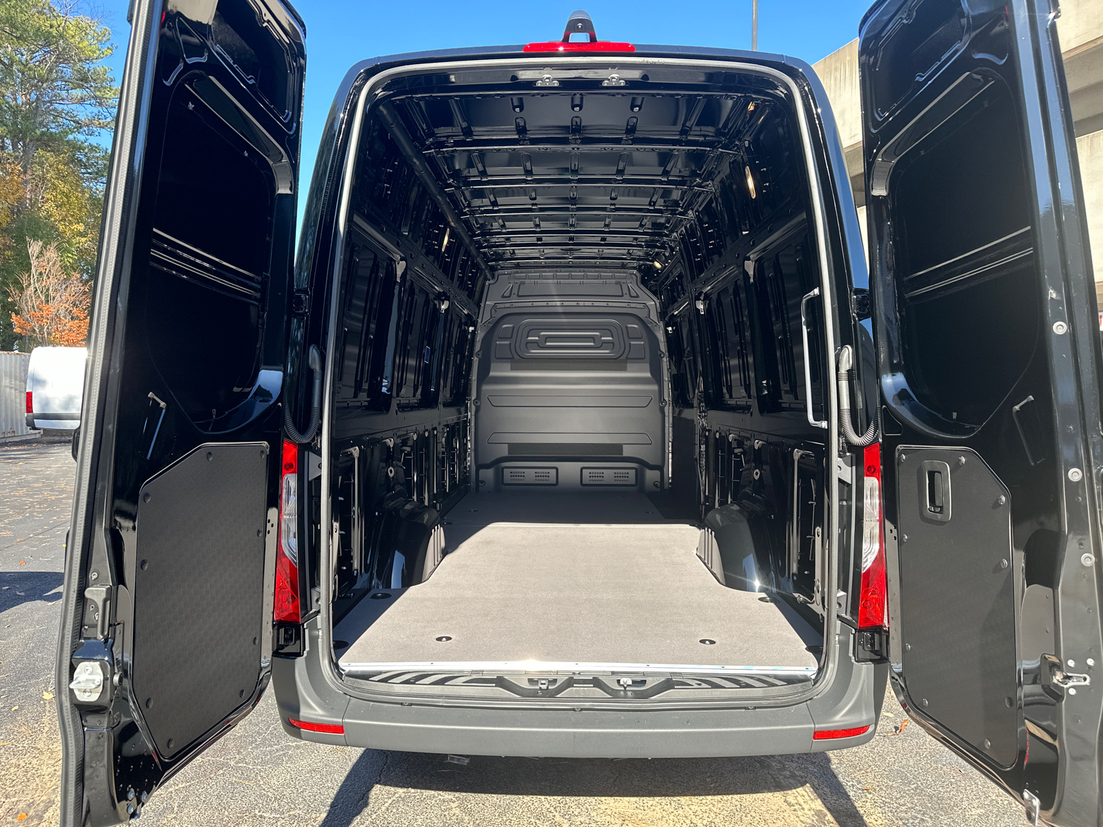 2025 Mercedes-Benz Sprinter 2500 Cargo 170 WB 18