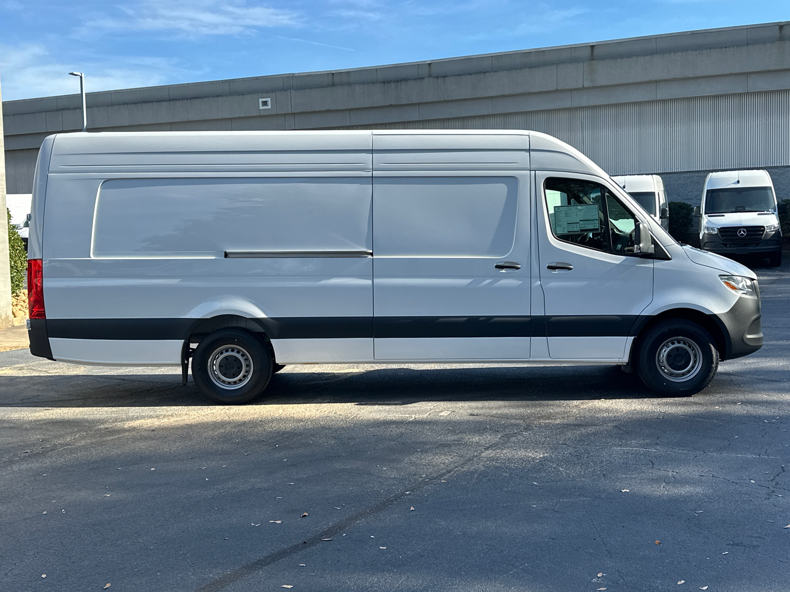 2025 Mercedes-Benz Sprinter 2500 Cargo 170 WB 8