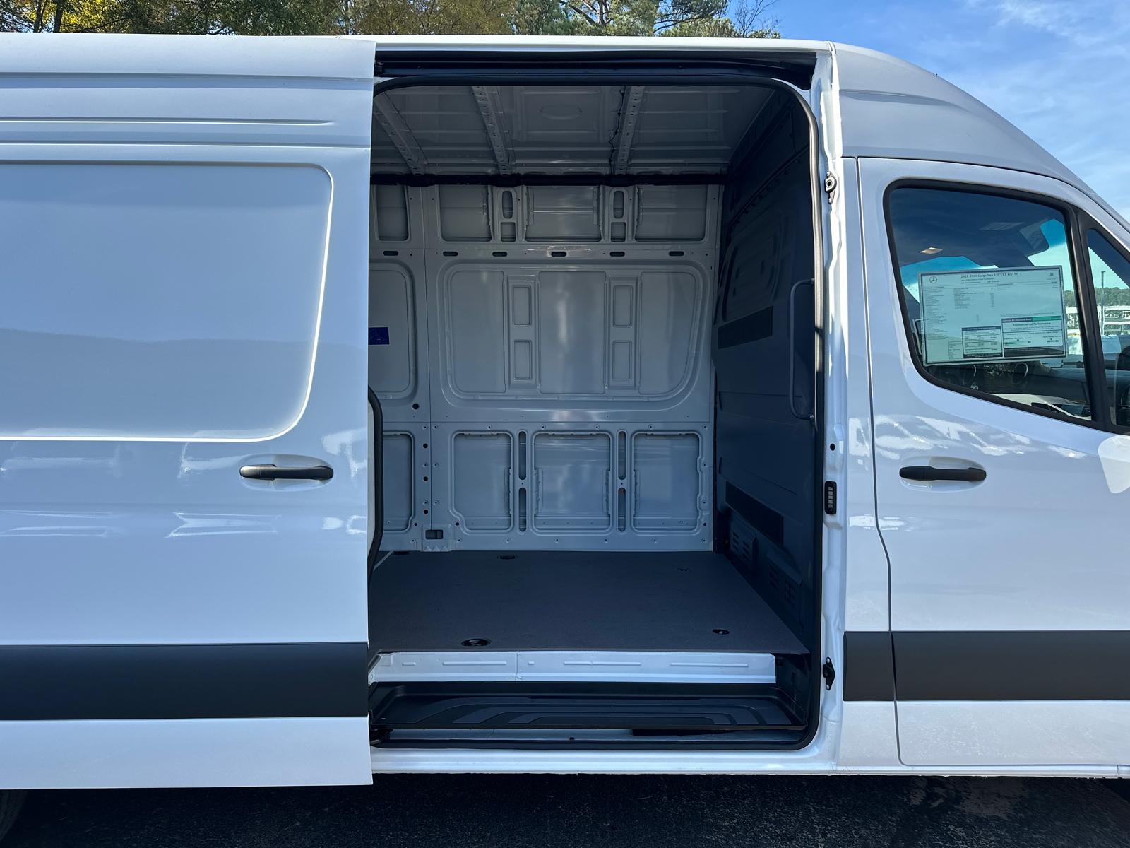 2025 Mercedes-Benz Sprinter 2500 Cargo 170 WB 16