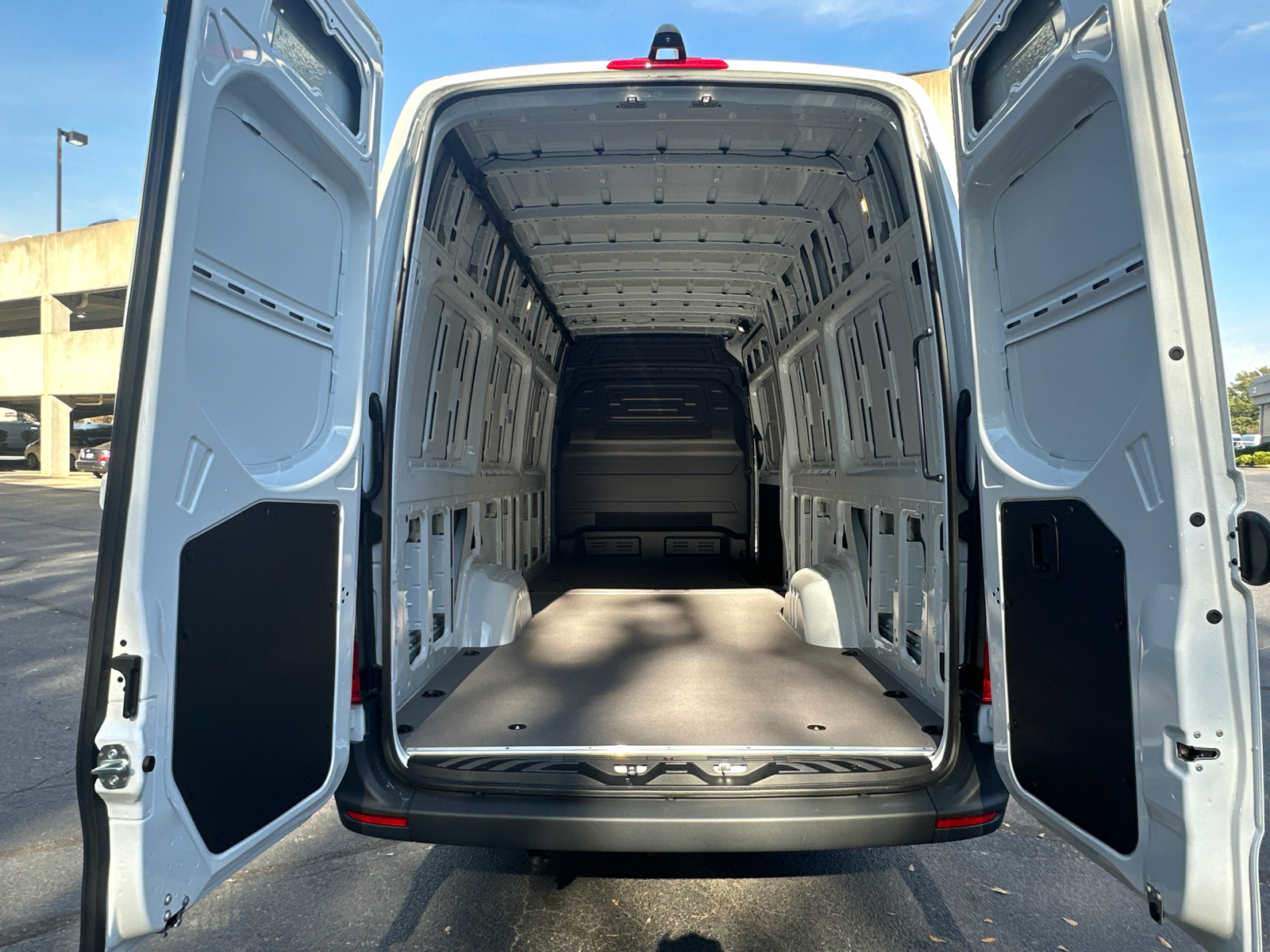 2025 Mercedes-Benz Sprinter 2500 Cargo 170 WB 19