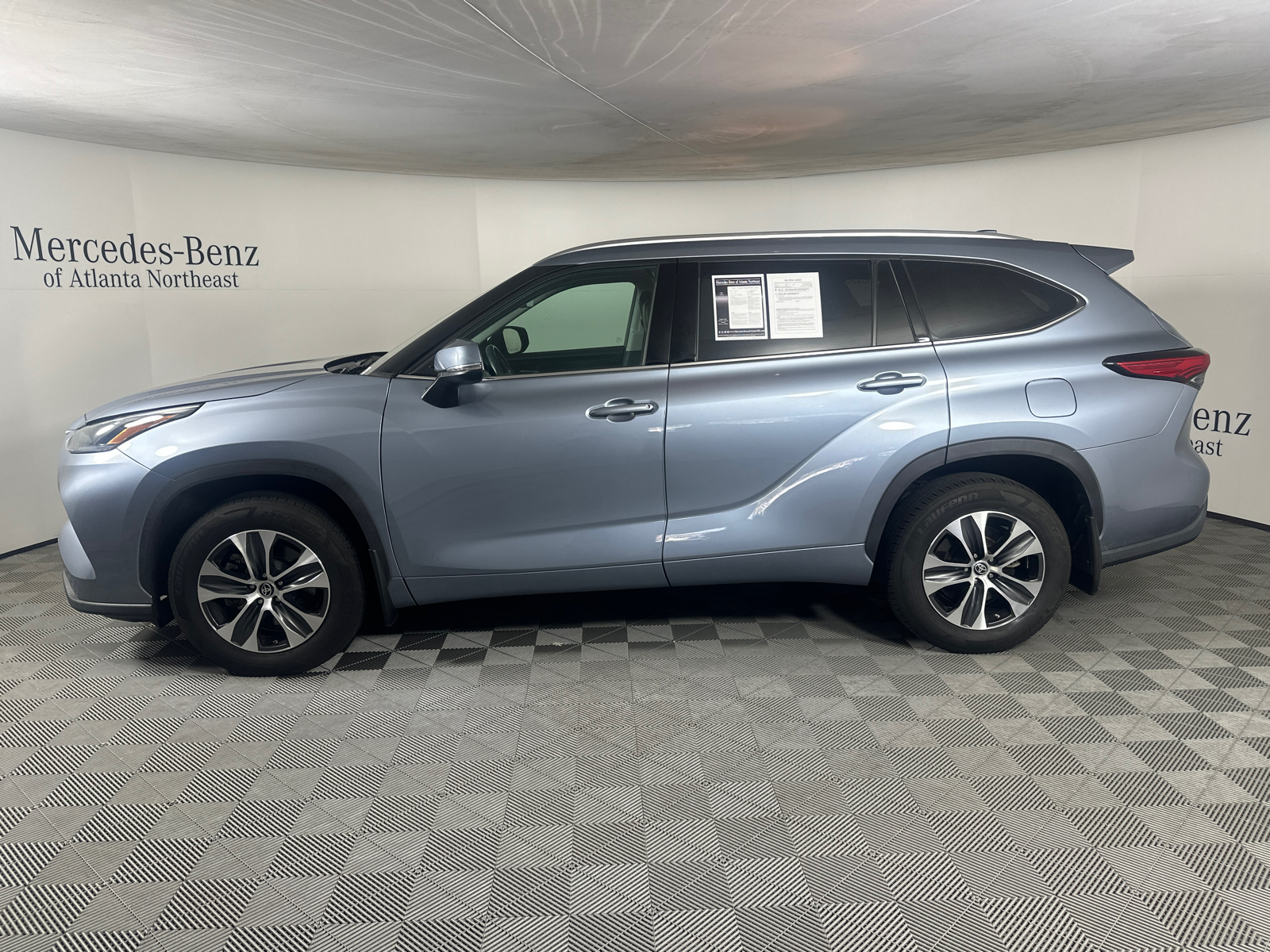 2021 Toyota Highlander XLE 4