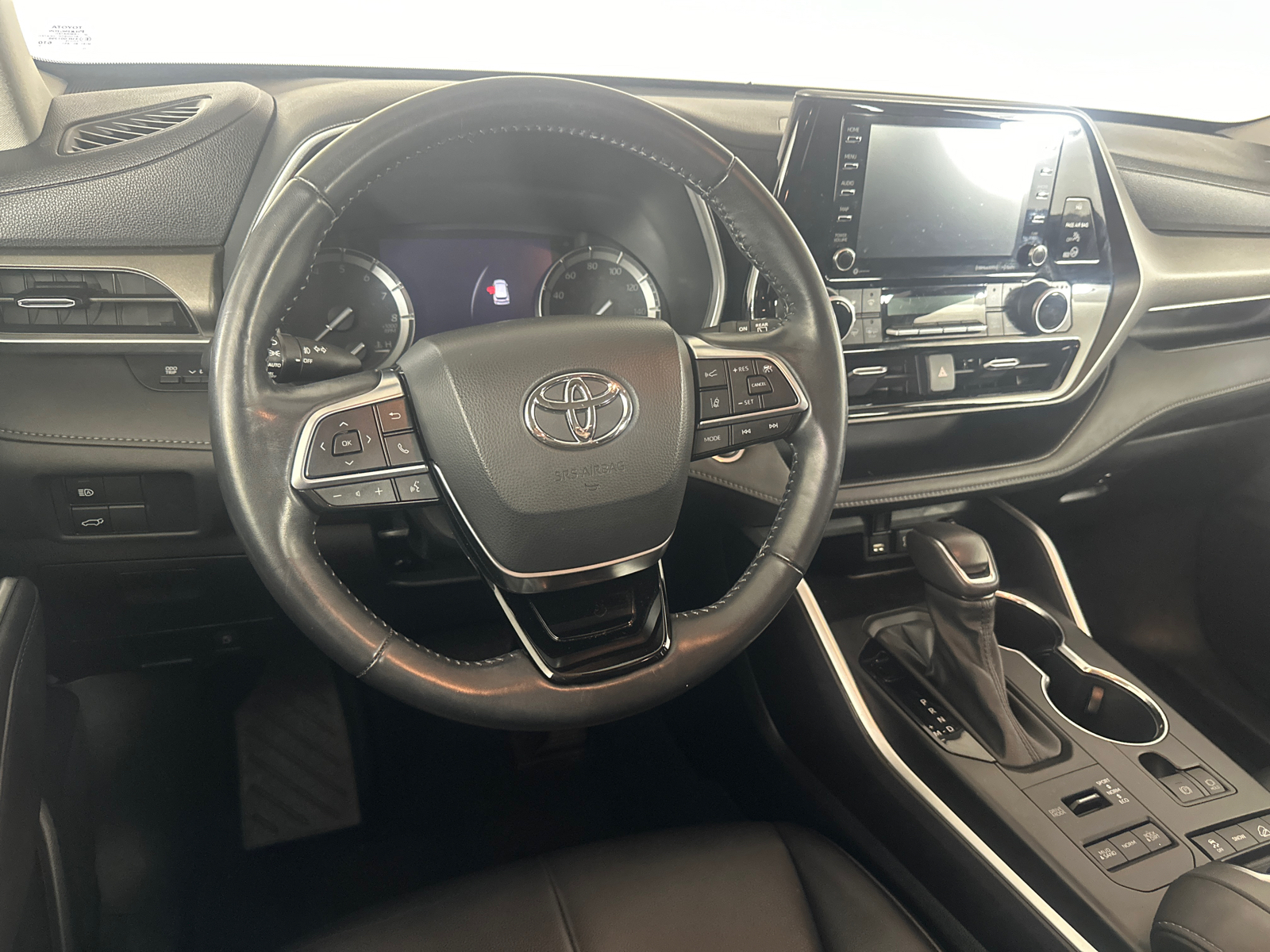 2021 Toyota Highlander XLE 23