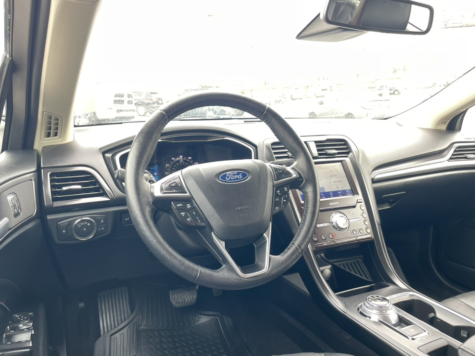 2020 Ford Fusion Titanium 11