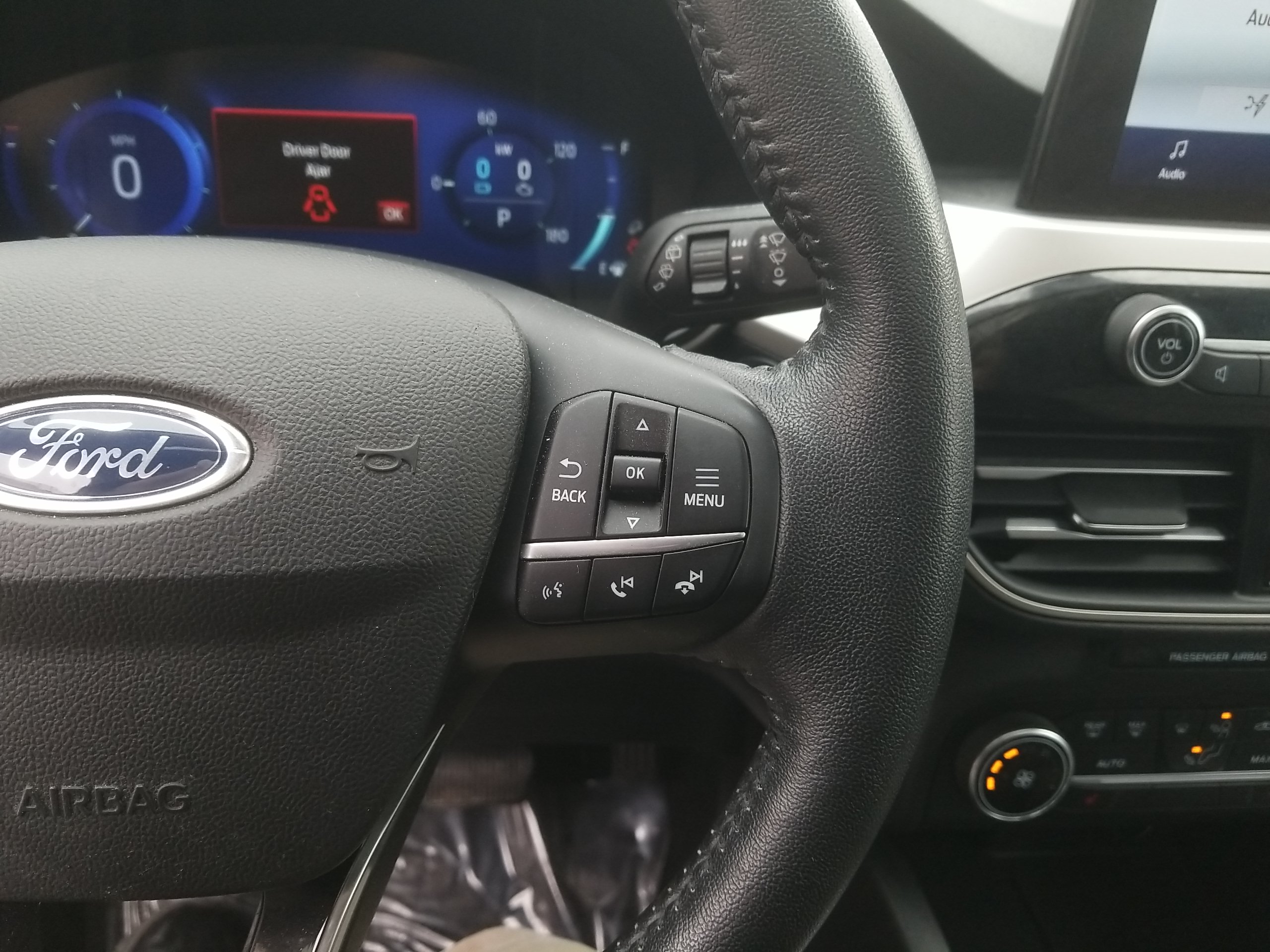 2020 Ford Escape SE Sport Hybrid 18