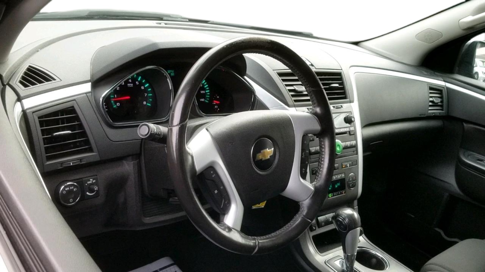 2011 Chevrolet Traverse LT w/2LT 6