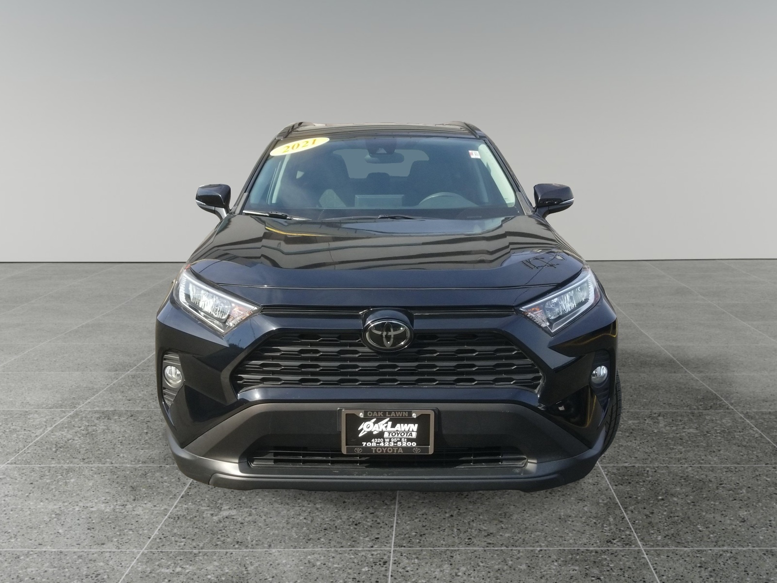 2021 Toyota RAV4 XLE 2