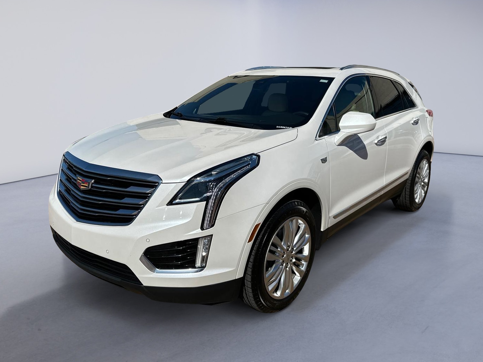 2018 Cadillac XT5 Premium Luxury FWD 1