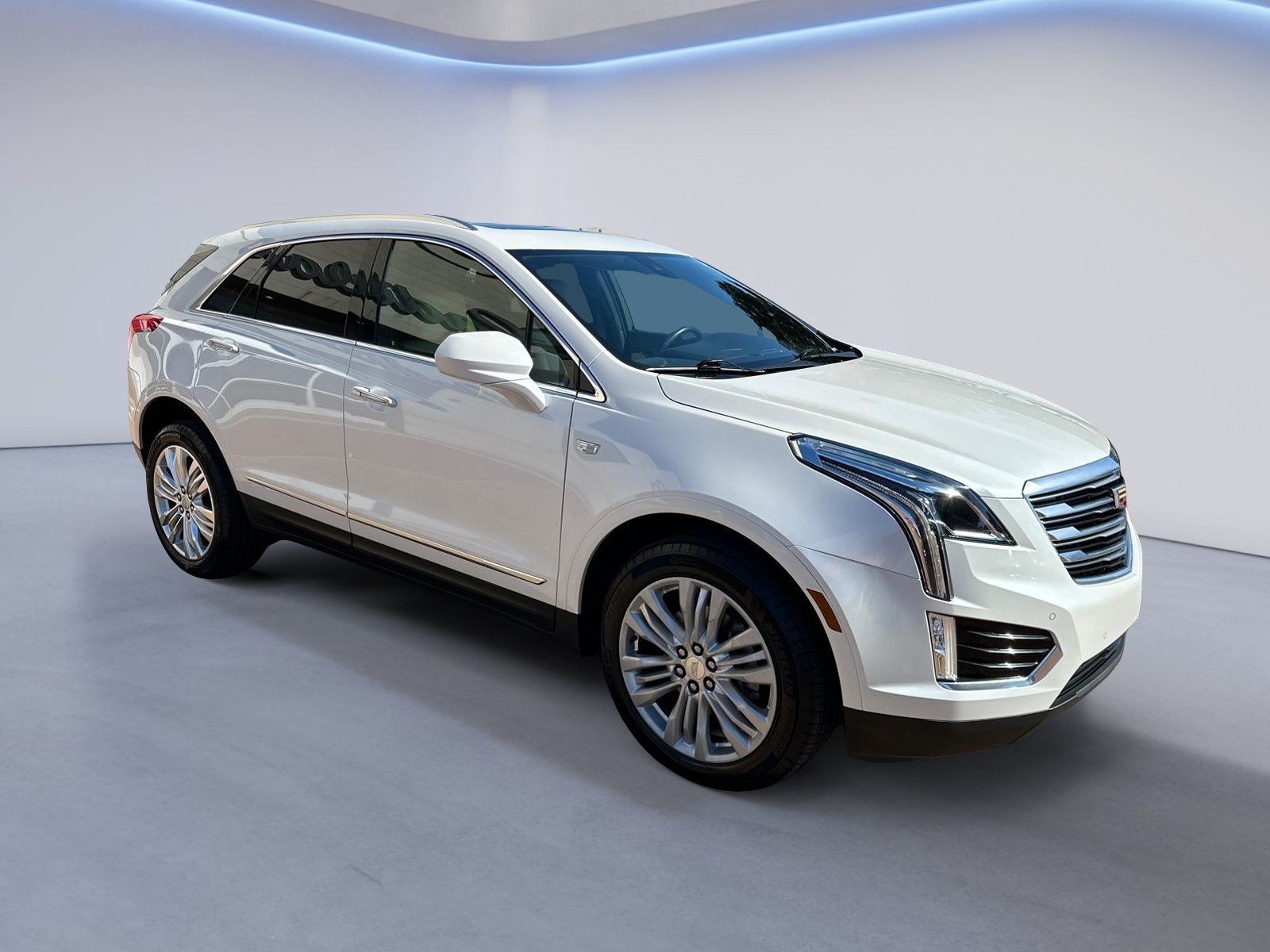 2018 Cadillac XT5 Premium Luxury FWD 3