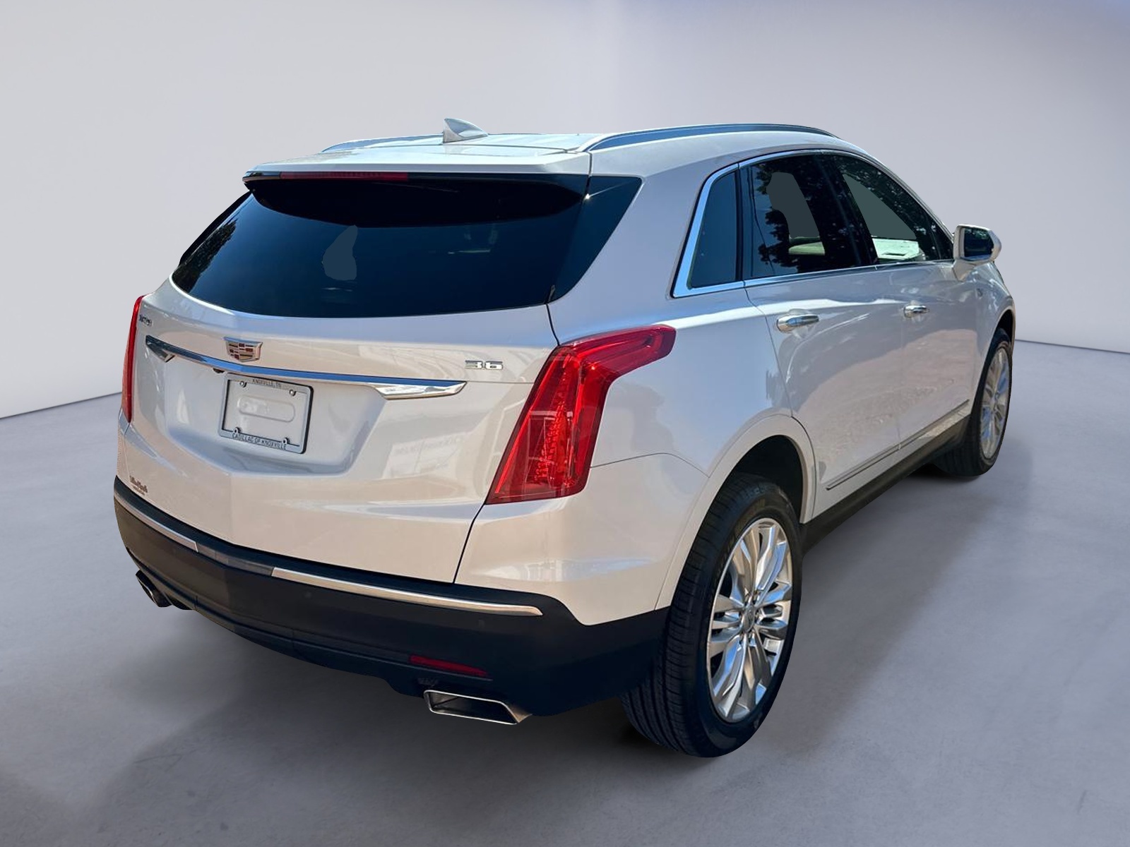 2018 Cadillac XT5 Premium Luxury FWD 4