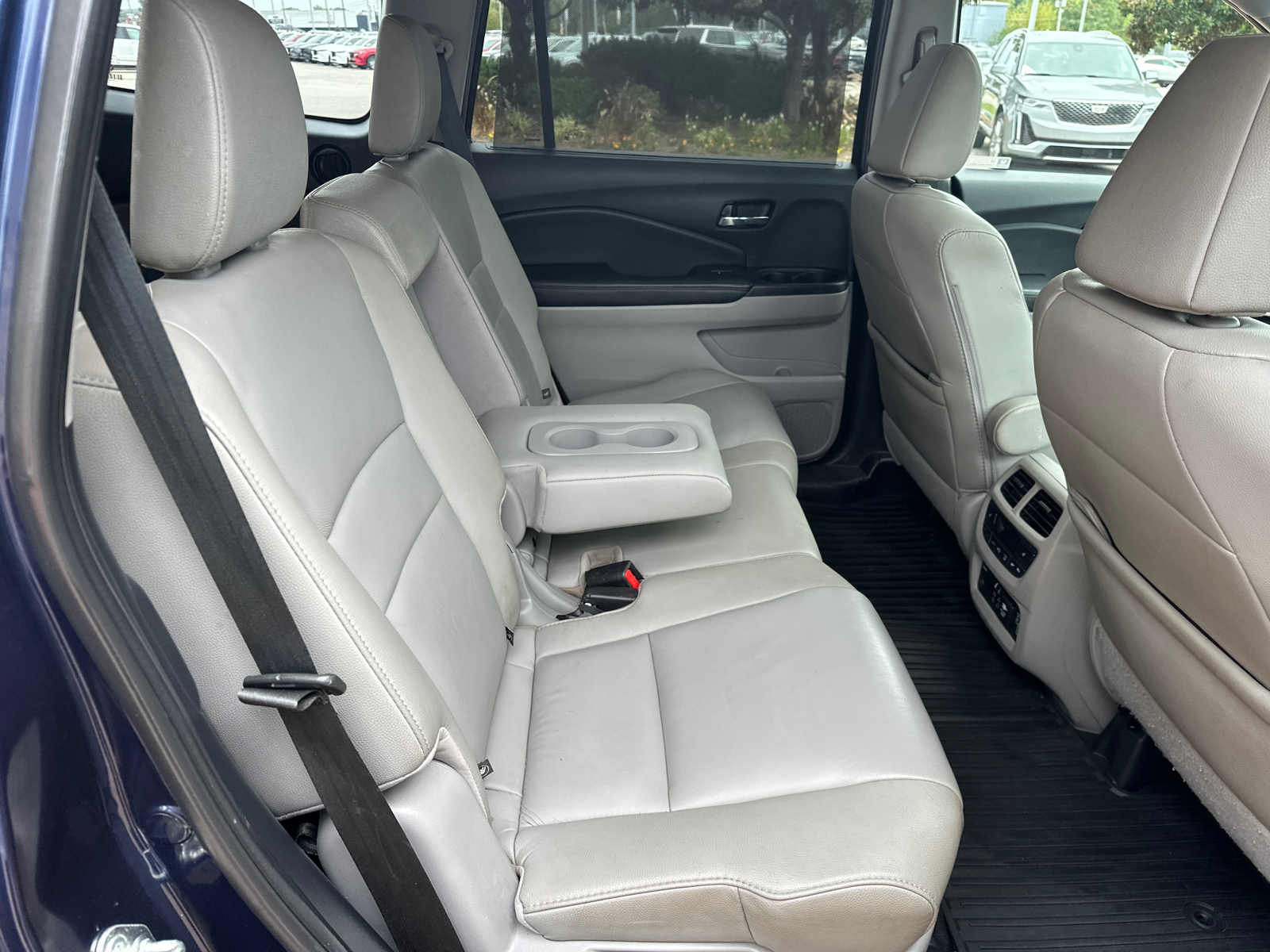 2019 Honda Pilot Touring 8-Passenger 2WD 21