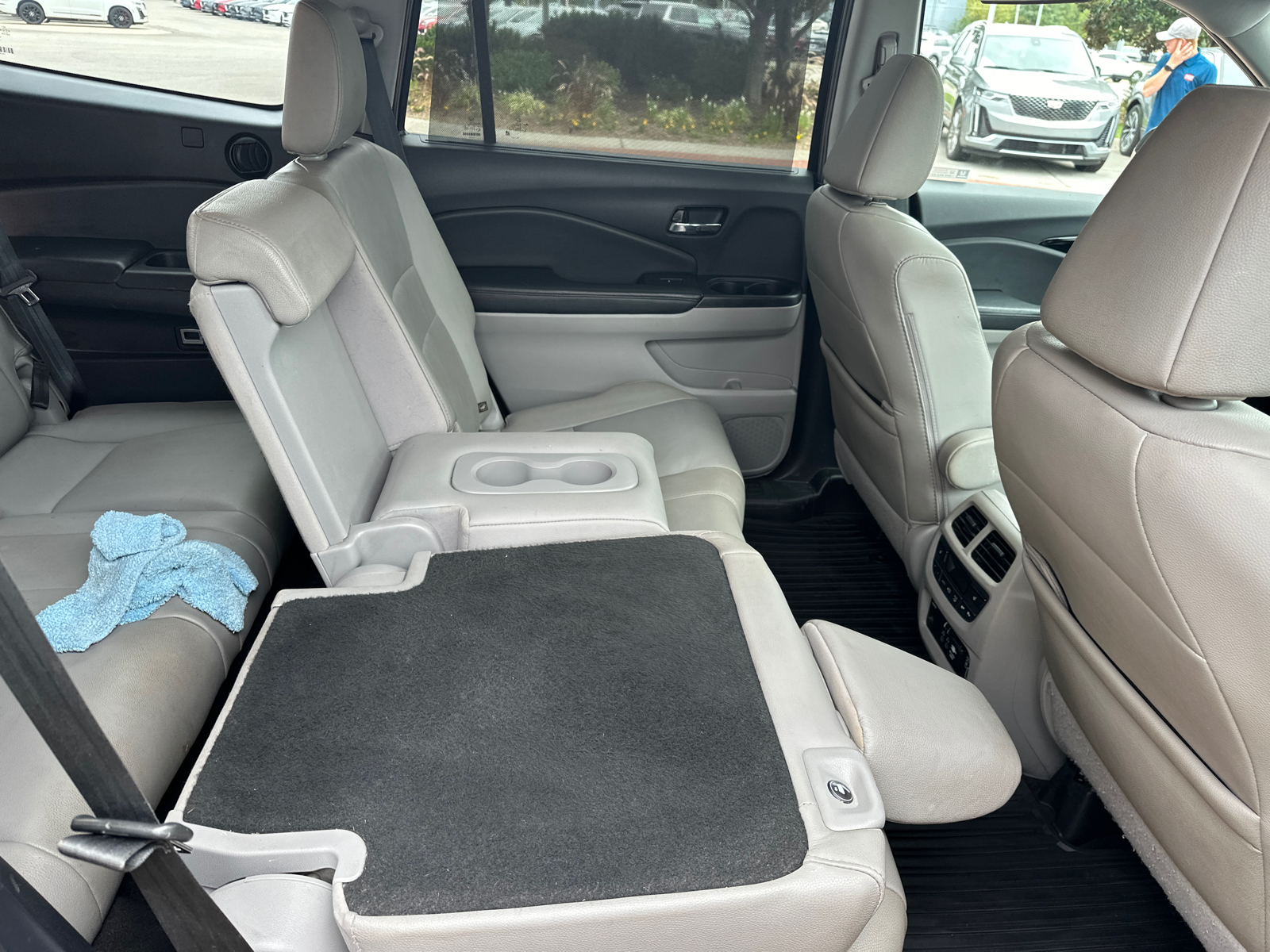 2019 Honda Pilot Touring 8-Passenger 2WD 24