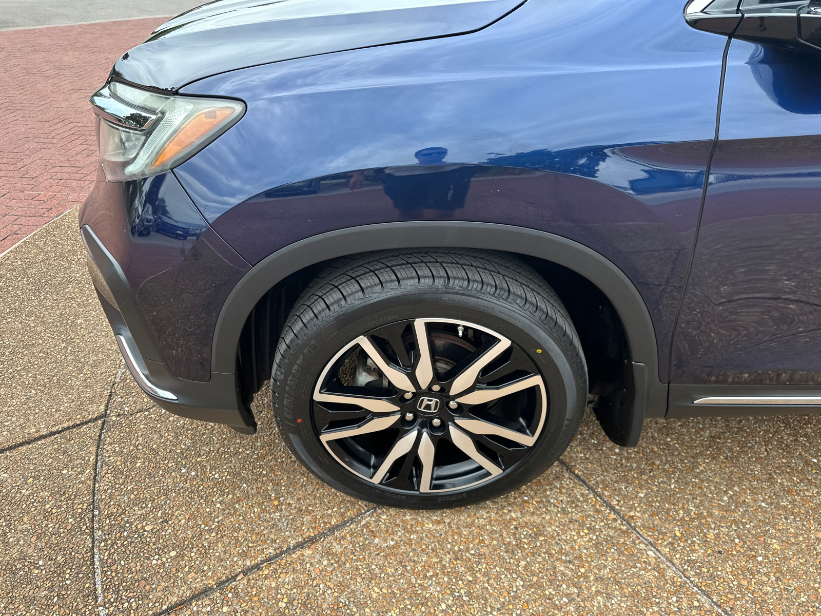 2019 Honda Pilot Touring 8-Passenger 2WD 29