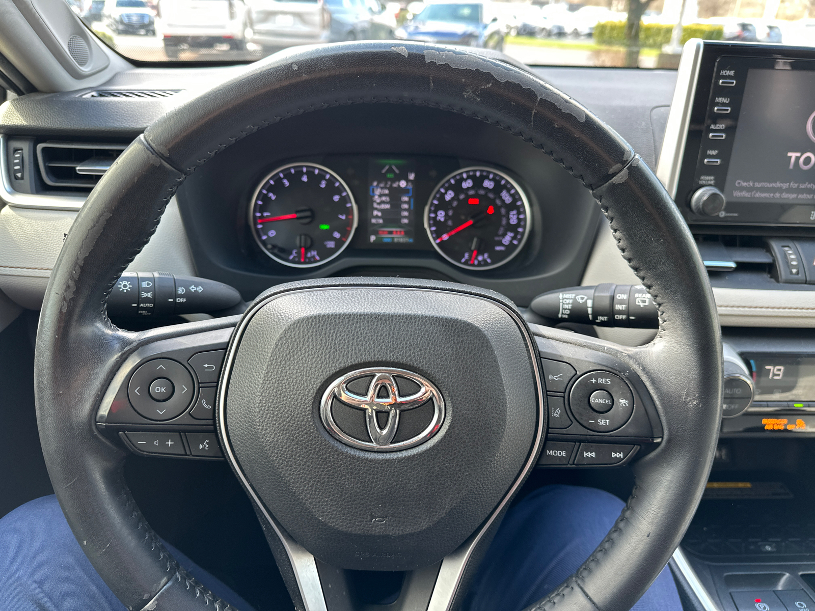 2019 Toyota RAV4 XLE Premium AWD 8
