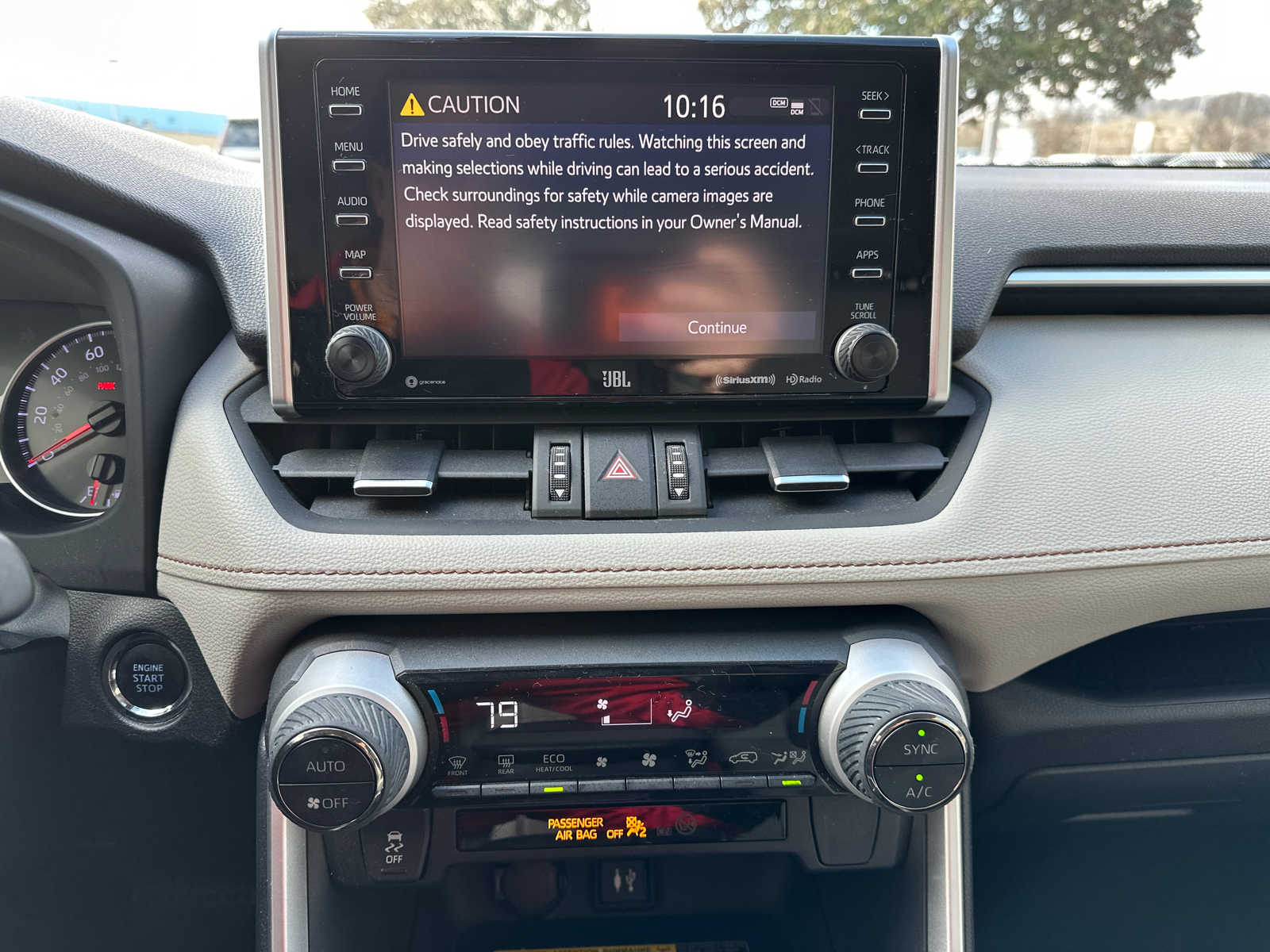 2019 Toyota RAV4 XLE Premium AWD 12