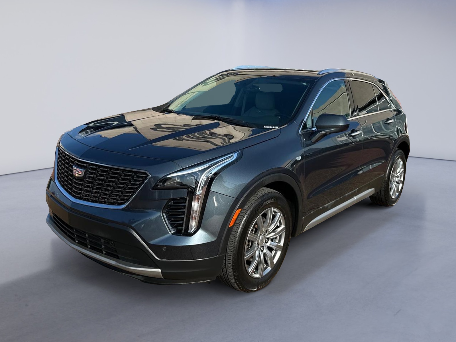 2019 Cadillac XT4 Premium Luxury FWD 1