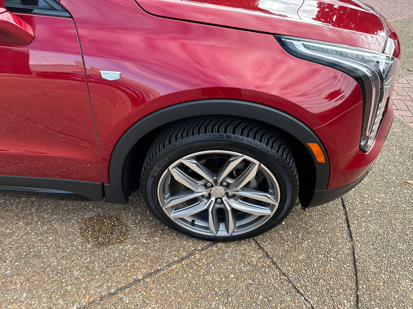 2019 Cadillac XT4 Sport AWD 32