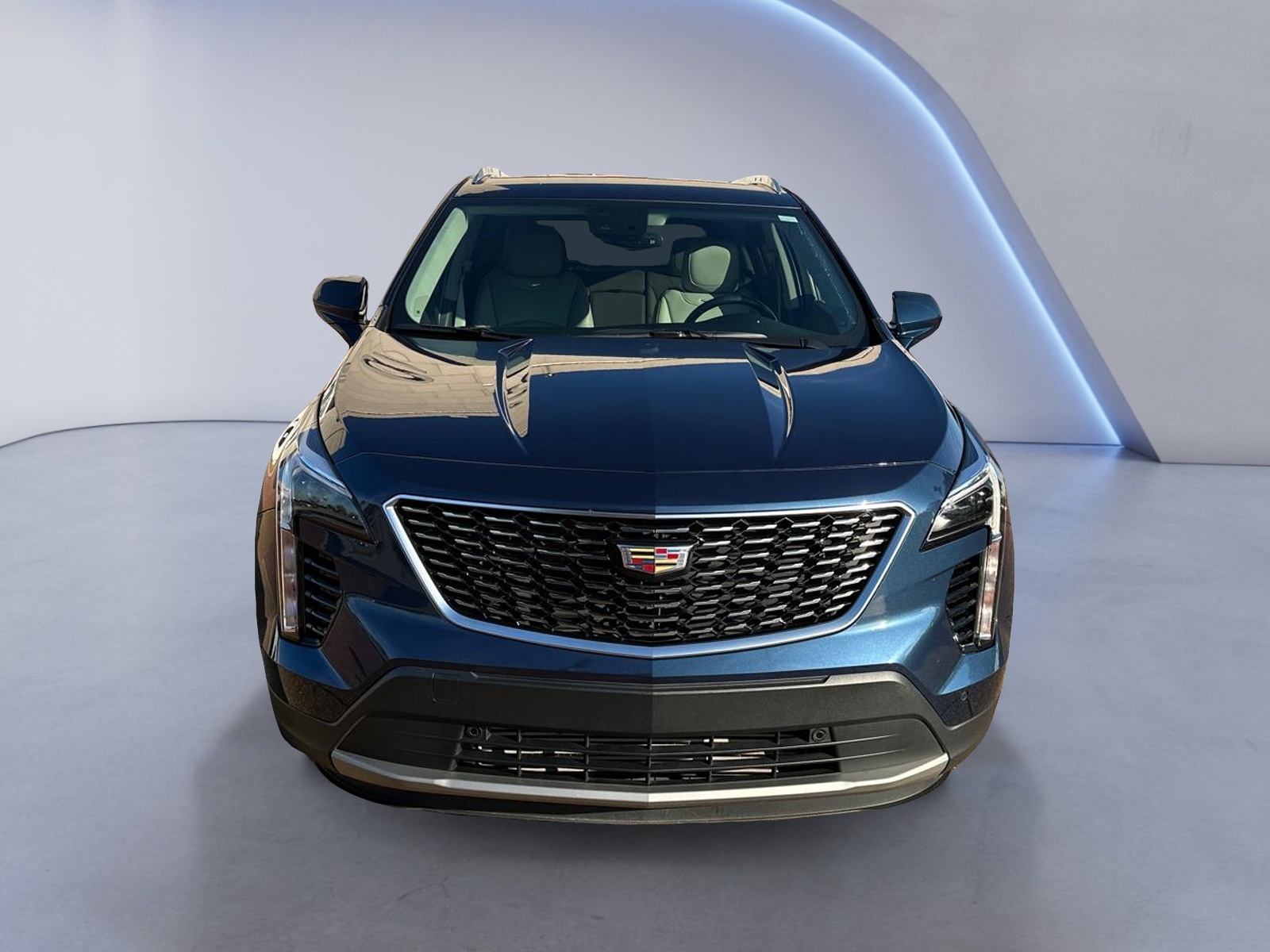 2019 Cadillac XT4 Premium Luxury FWD 2