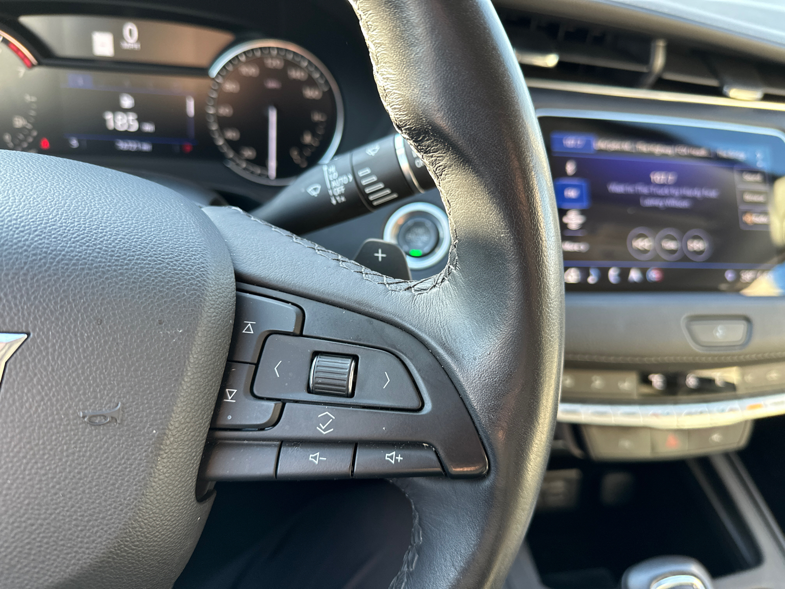 2019 Cadillac XT4 Premium Luxury FWD 11