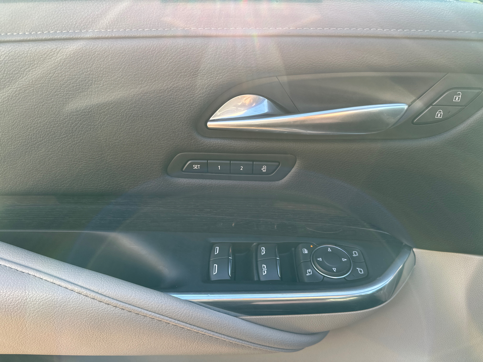 2019 Cadillac XT4 Premium Luxury FWD 19