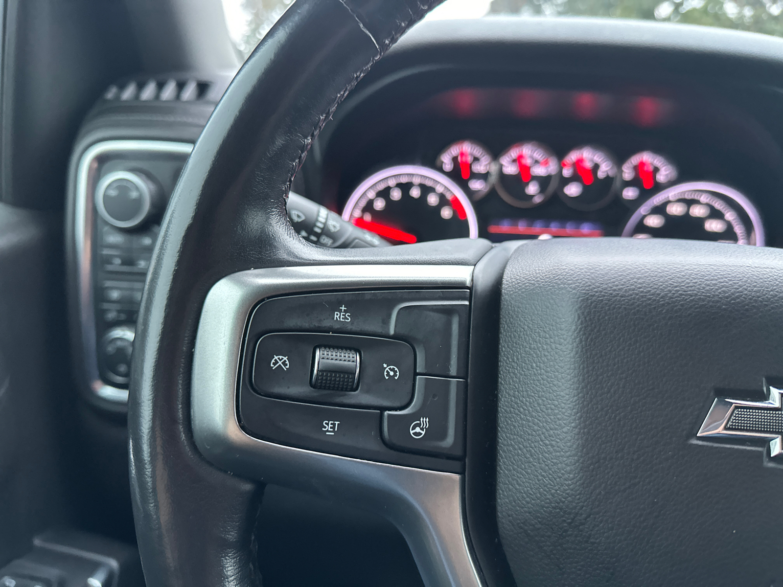 2019 Chevrolet Silverado 1500 RST 4WD 147WB 9