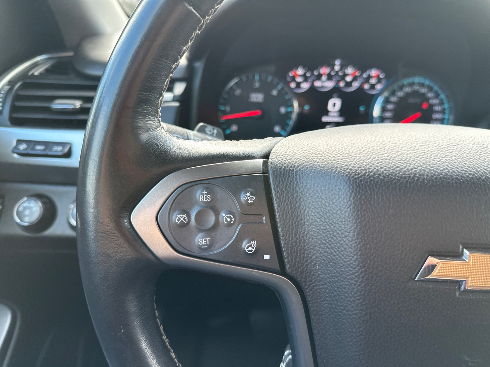 2019 Chevrolet Suburban 1500 Premier 4WD 9