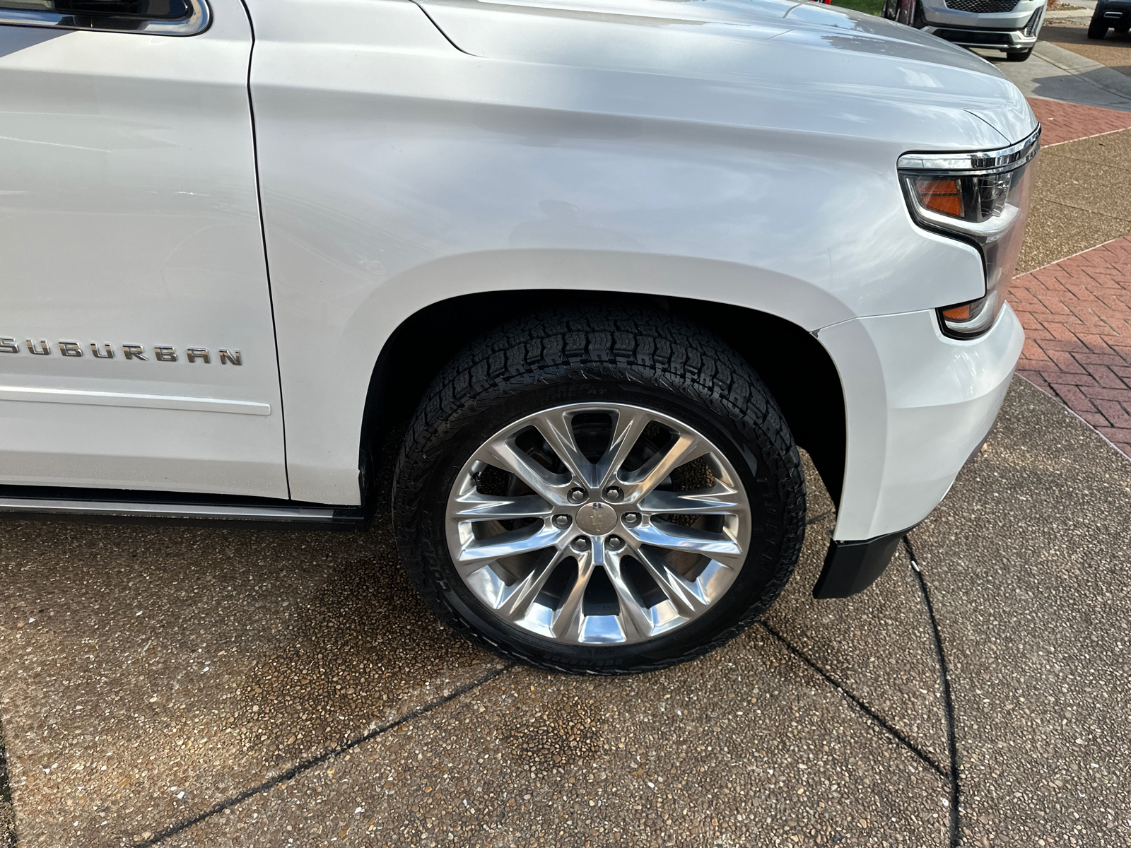 2019 Chevrolet Suburban 1500 Premier 4WD 32