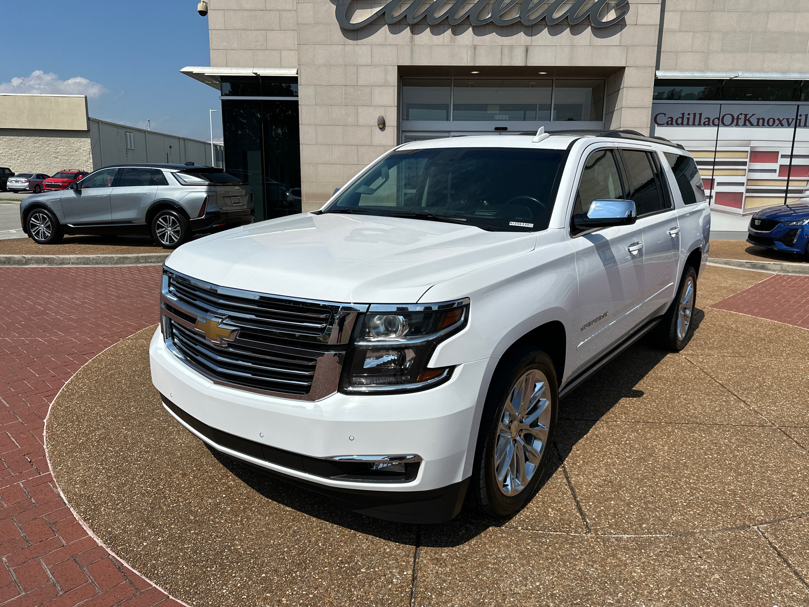 2019 Chevrolet Suburban 1500 Premier 4WD 1