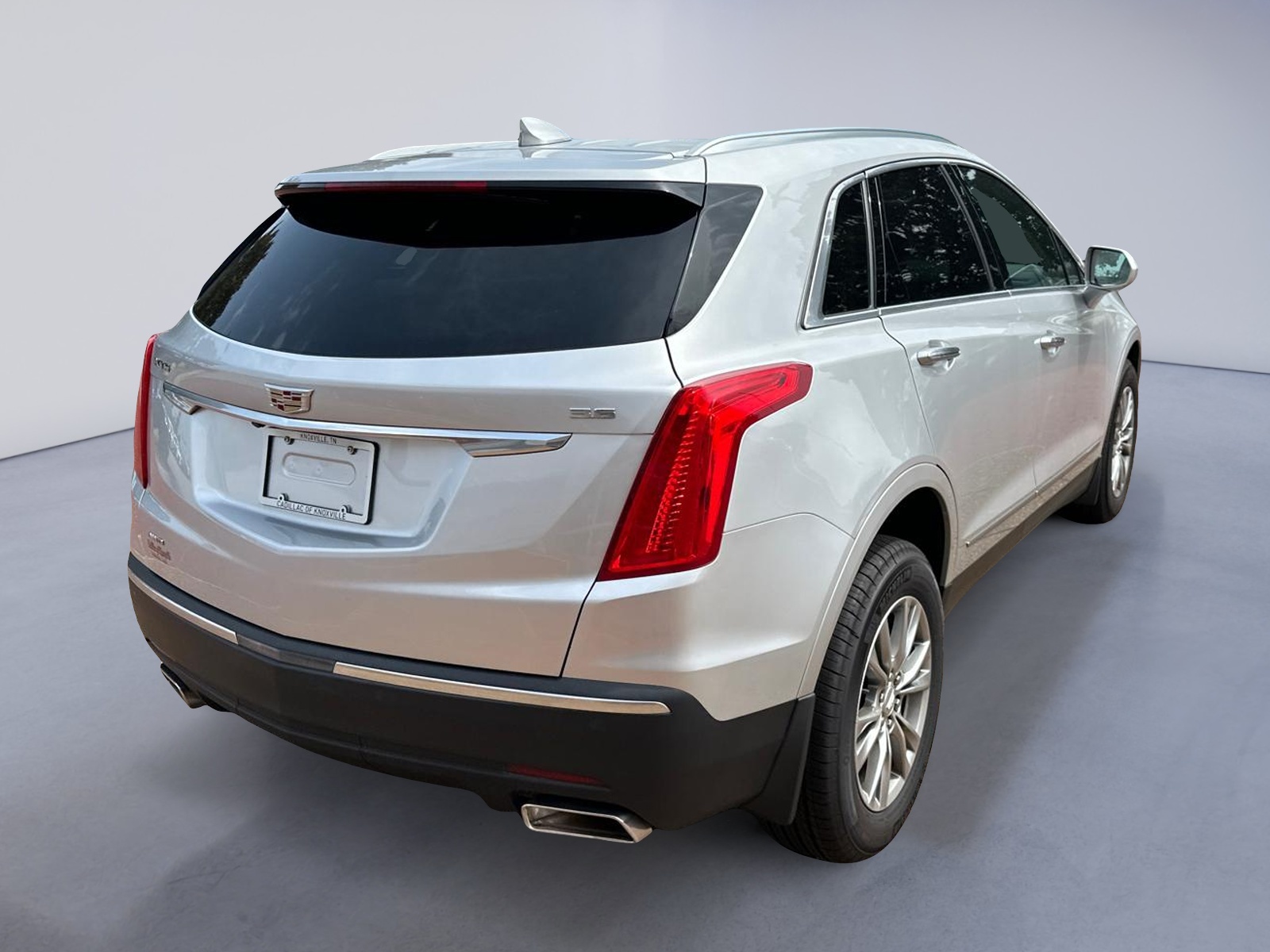 2019 Cadillac XT5 Luxury AWD 4