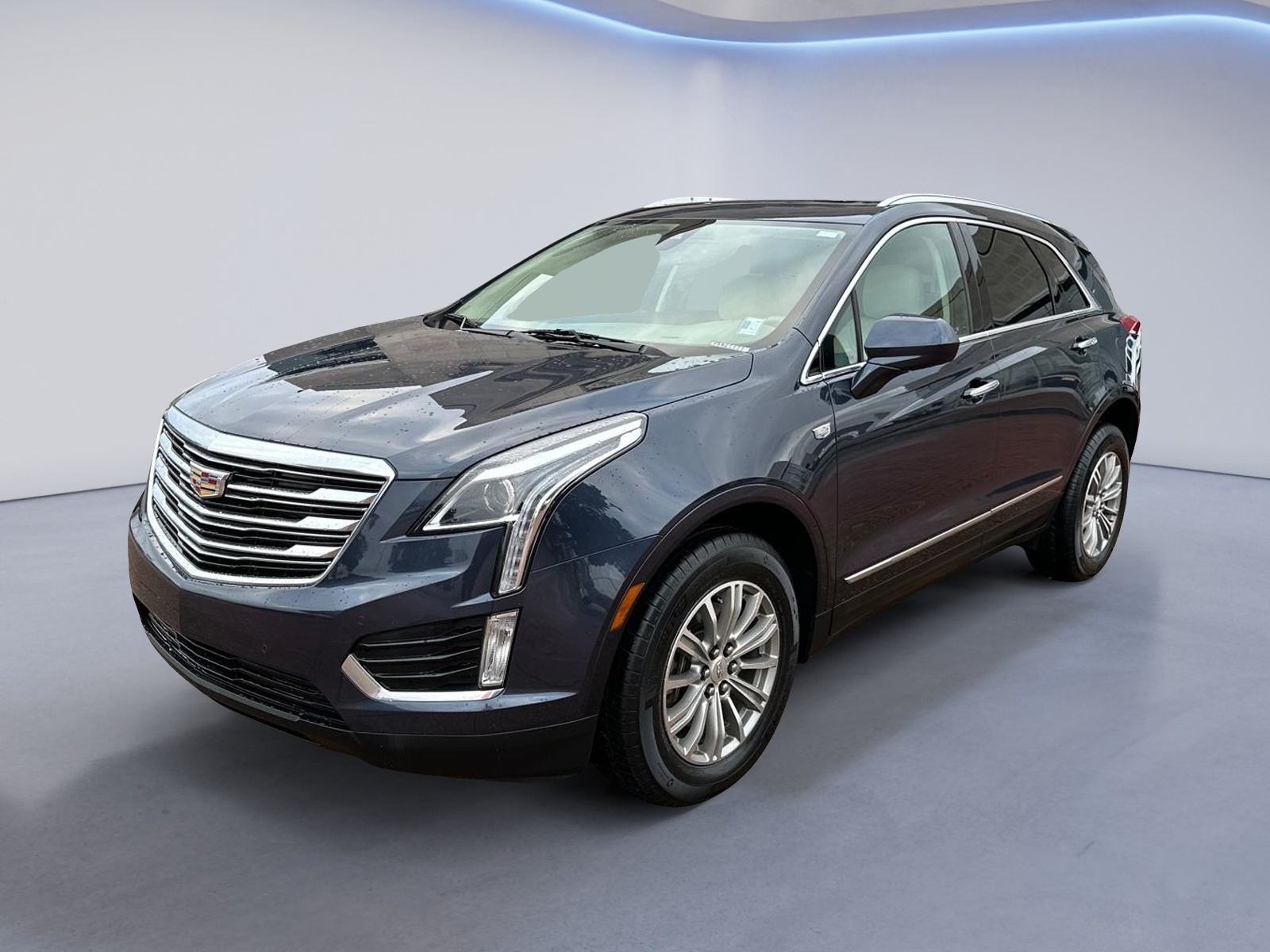 2019 Cadillac XT5 Luxury FWD 1