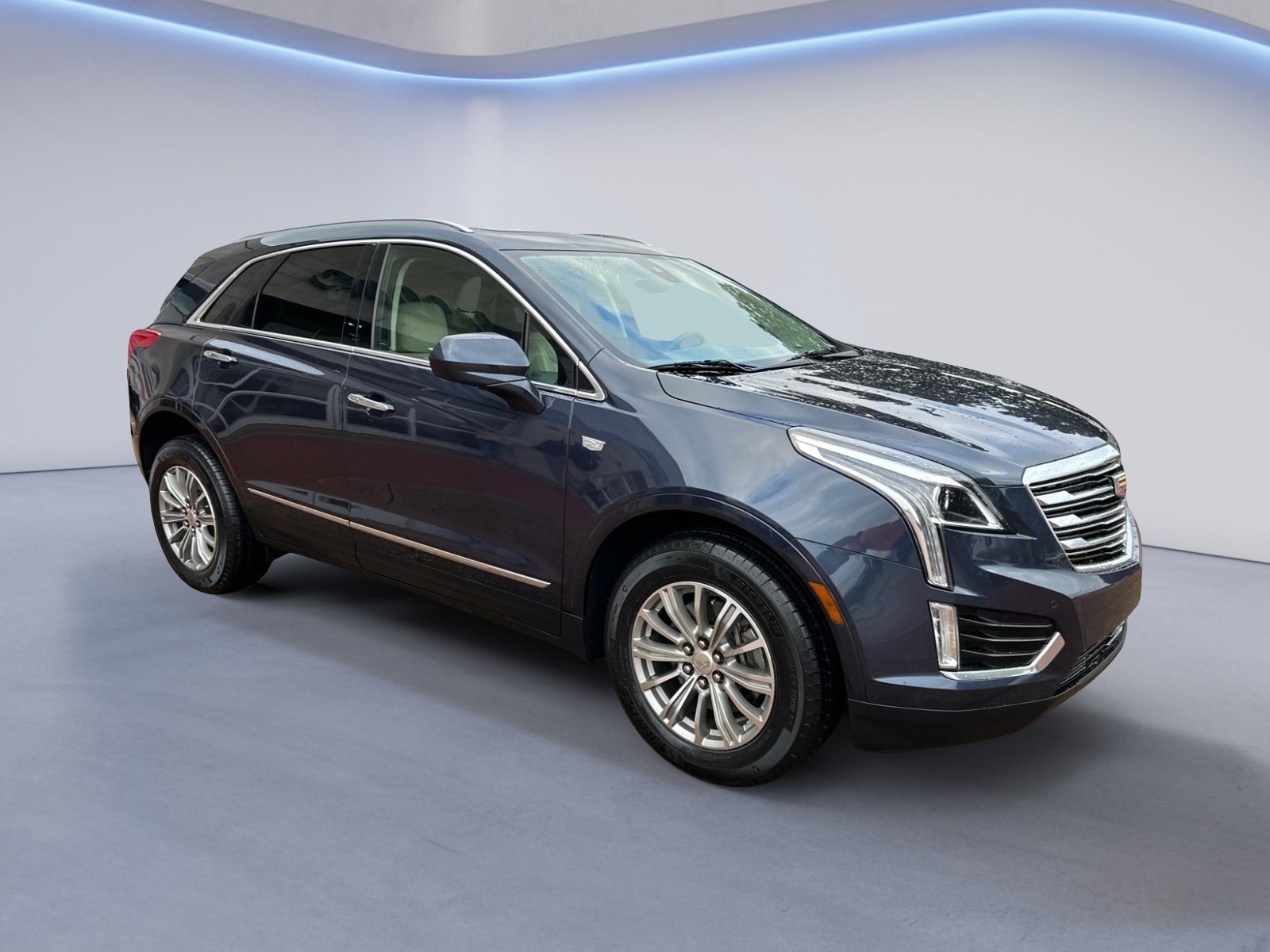 2019 Cadillac XT5 Luxury FWD 3