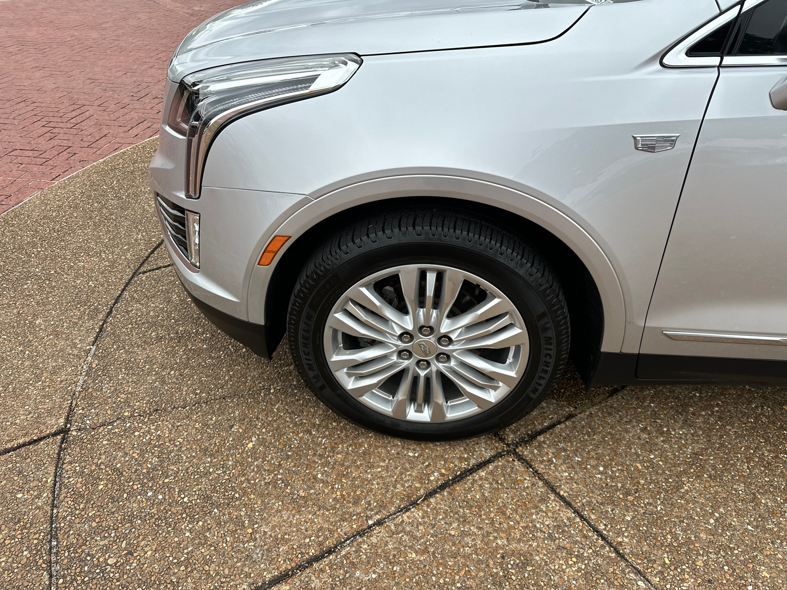 2019 Cadillac XT5 Premium Luxury FWD 29